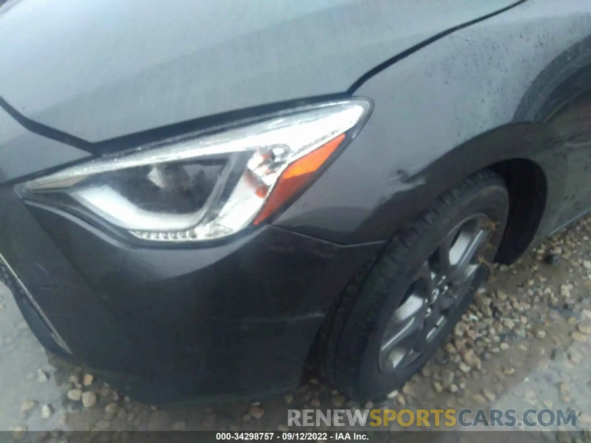 6 Photograph of a damaged car 3MYDLBYV3KY507960 TOYOTA YARIS SEDAN 2019