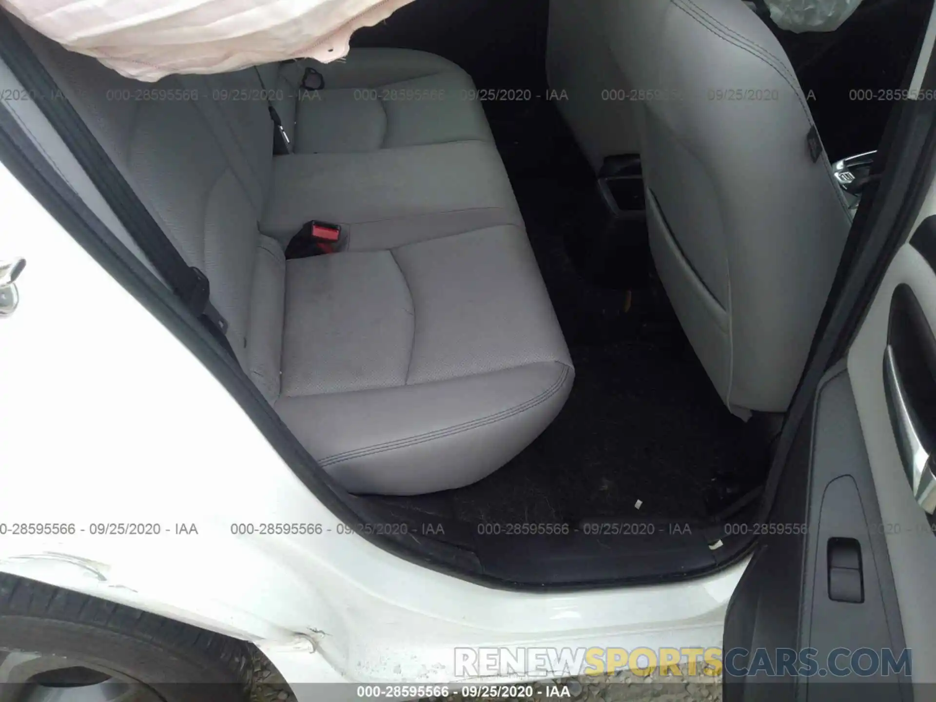 8 Photograph of a damaged car 3MYDLBYV3KY508512 TOYOTA YARIS SEDAN 2019