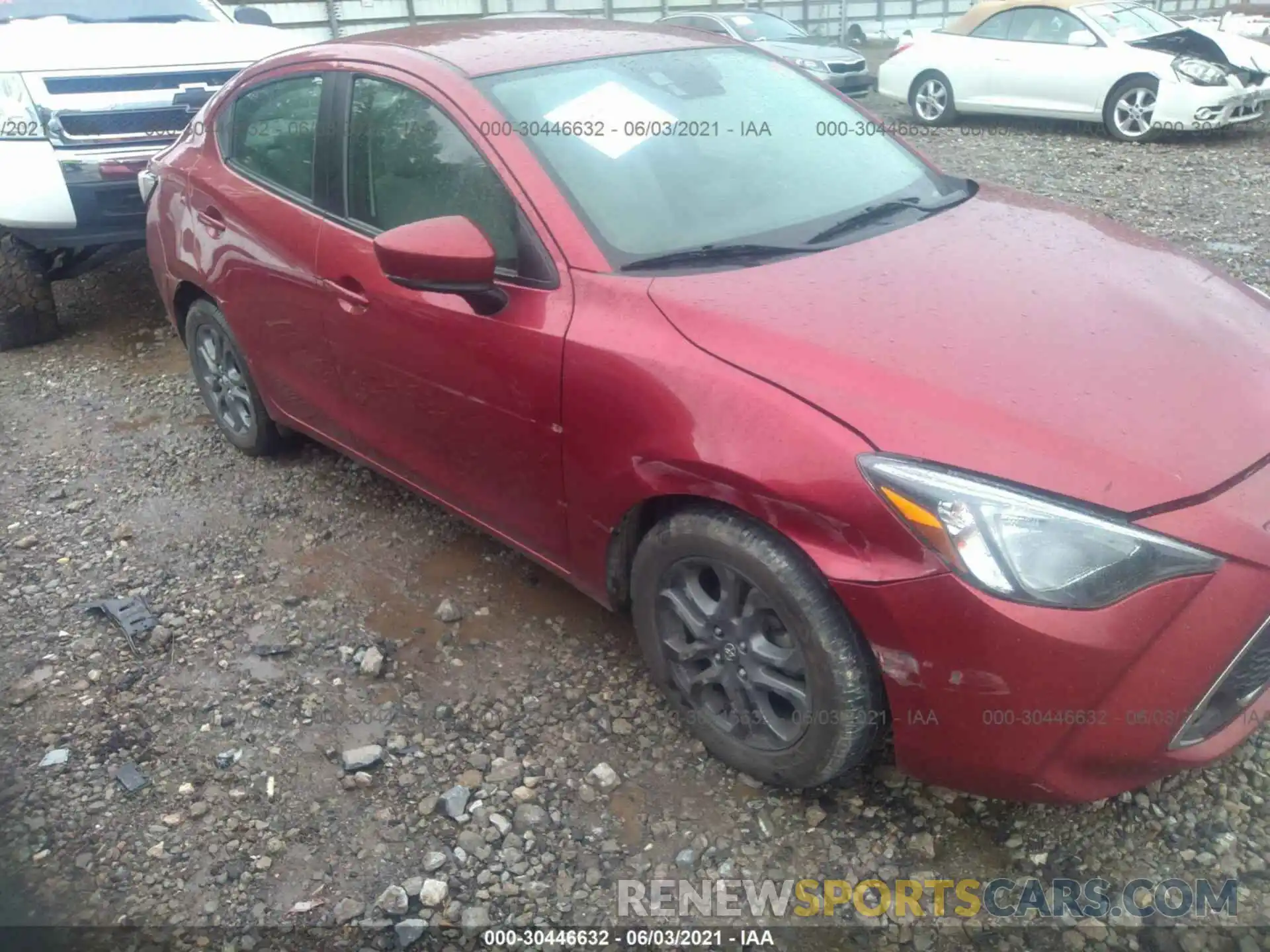 6 Photograph of a damaged car 3MYDLBYV3KY508607 TOYOTA YARIS SEDAN 2019