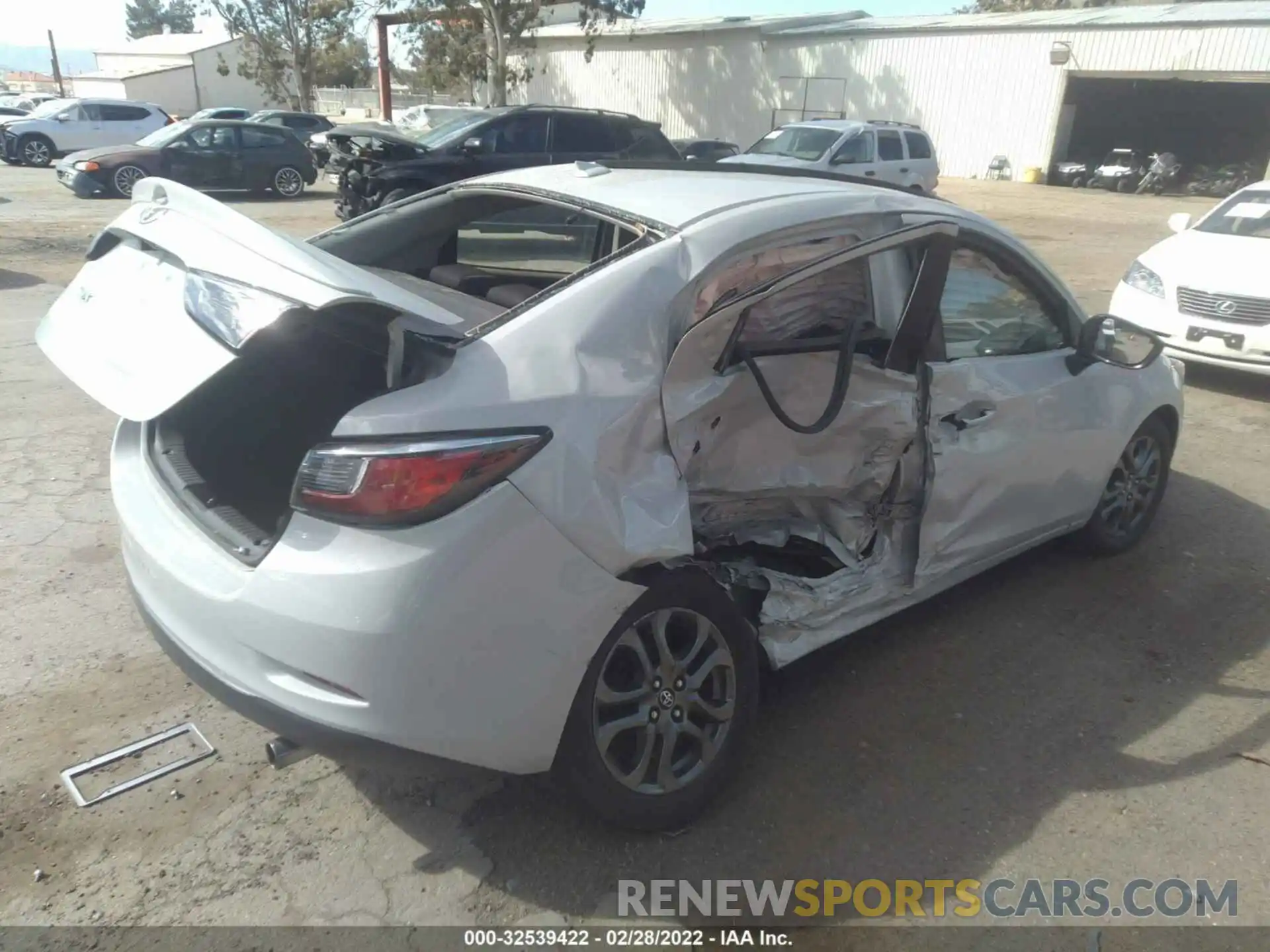 4 Photograph of a damaged car 3MYDLBYV3KY514505 TOYOTA YARIS SEDAN 2019