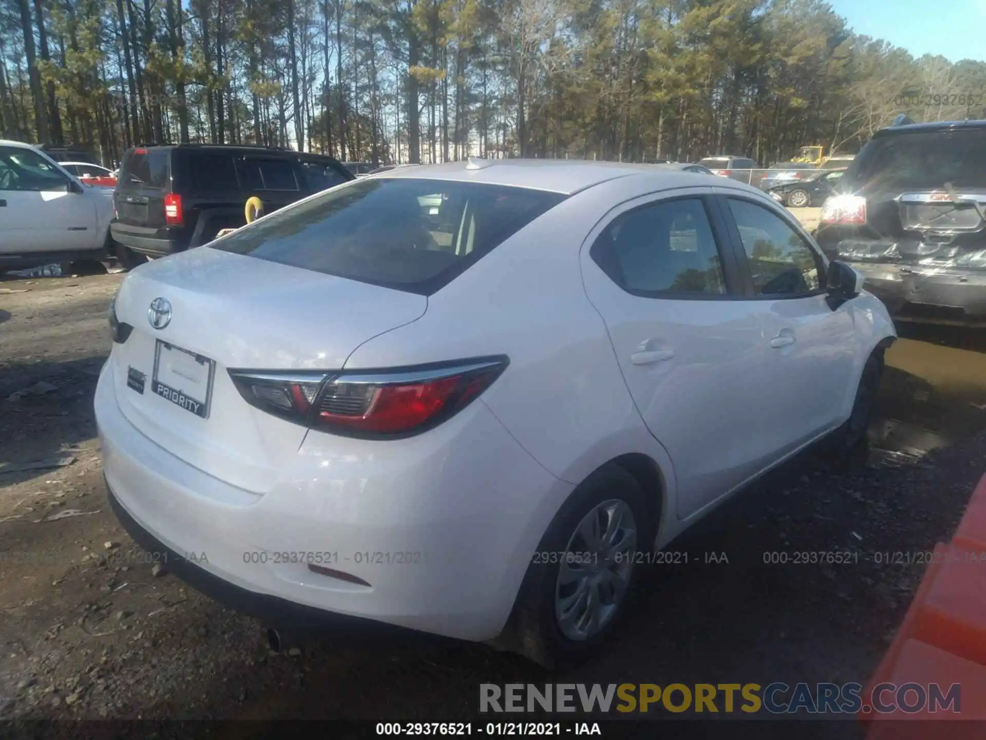 4 Photograph of a damaged car 3MYDLBYV3KY515931 TOYOTA YARIS SEDAN 2019