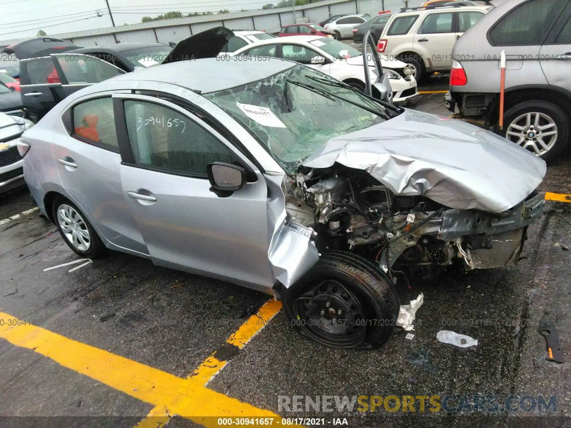 1 Photograph of a damaged car 3MYDLBYV3KY520644 TOYOTA YARIS SEDAN 2019