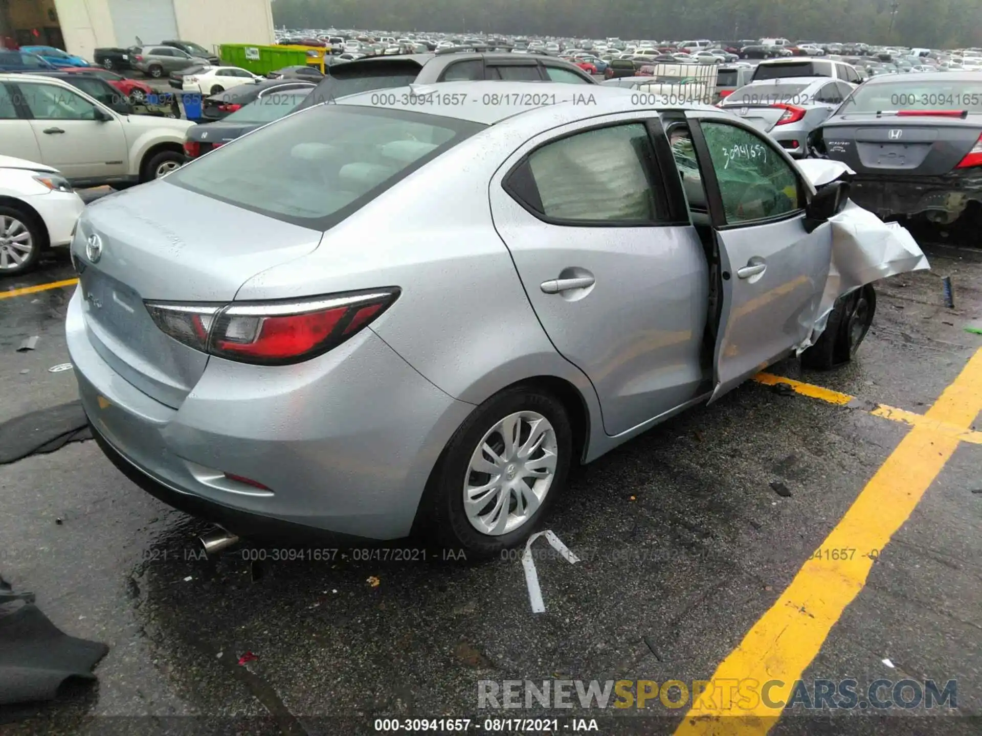 4 Photograph of a damaged car 3MYDLBYV3KY520644 TOYOTA YARIS SEDAN 2019