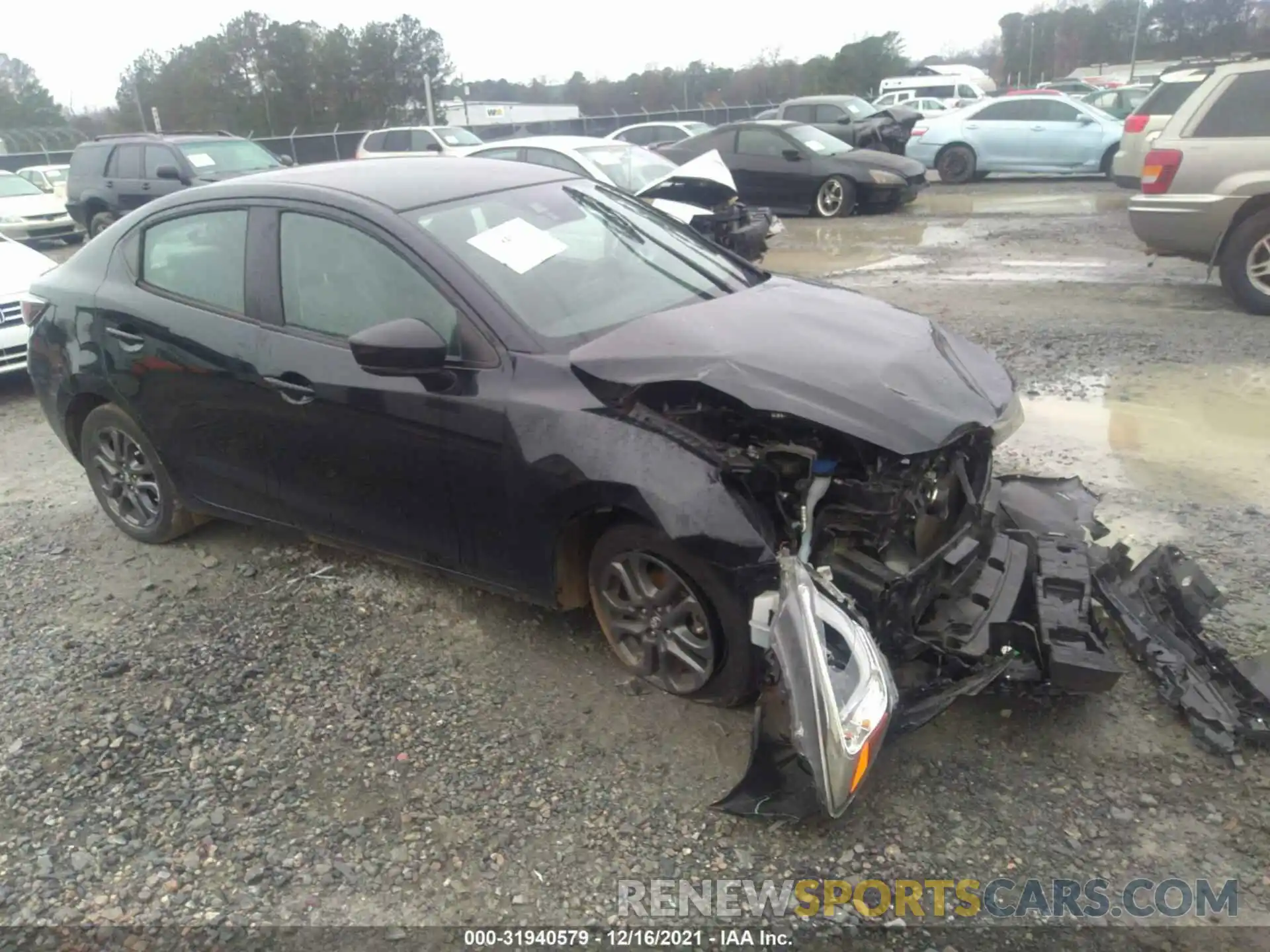 1 Photograph of a damaged car 3MYDLBYV4KY500581 TOYOTA YARIS SEDAN 2019