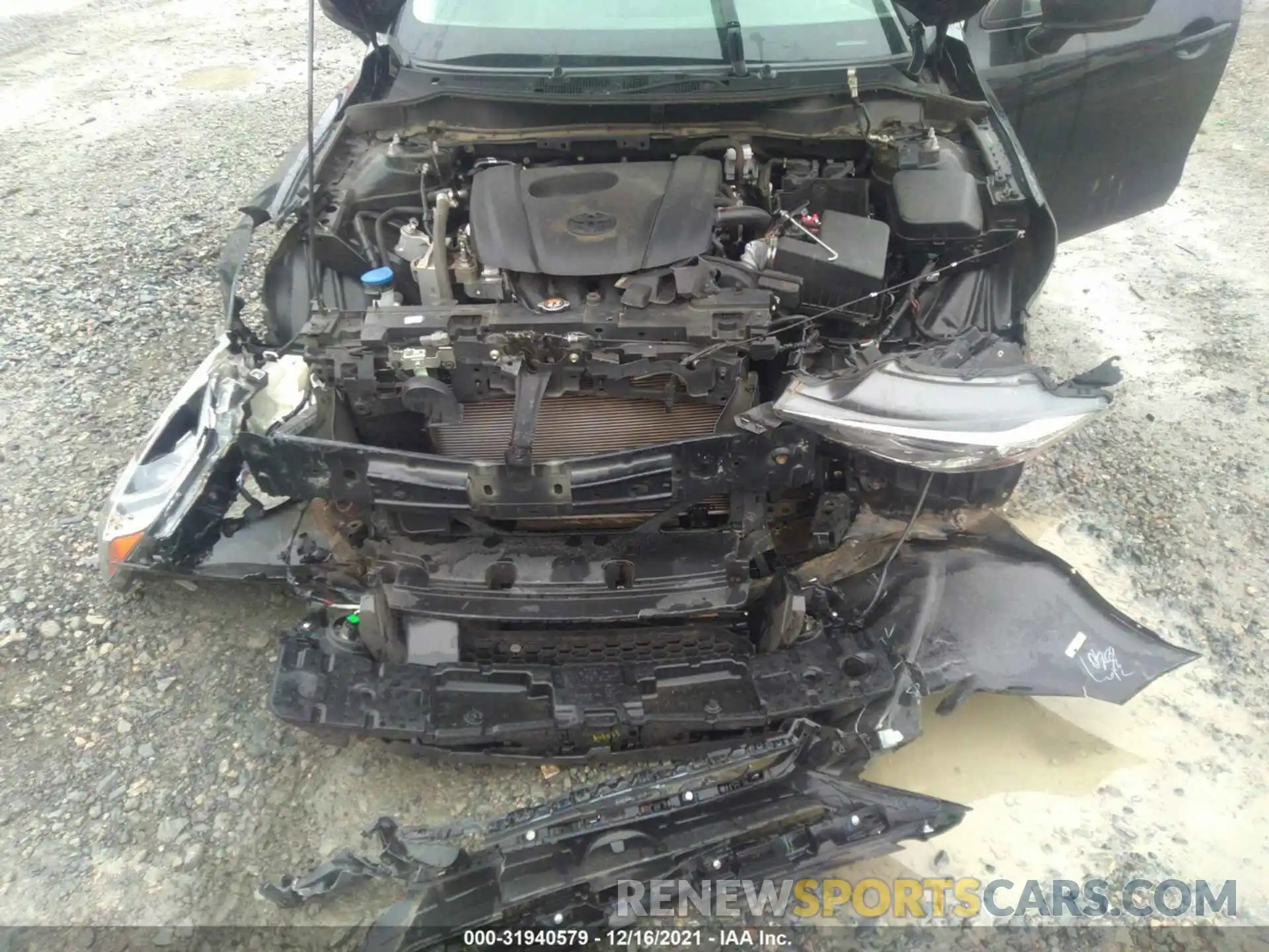 10 Photograph of a damaged car 3MYDLBYV4KY500581 TOYOTA YARIS SEDAN 2019