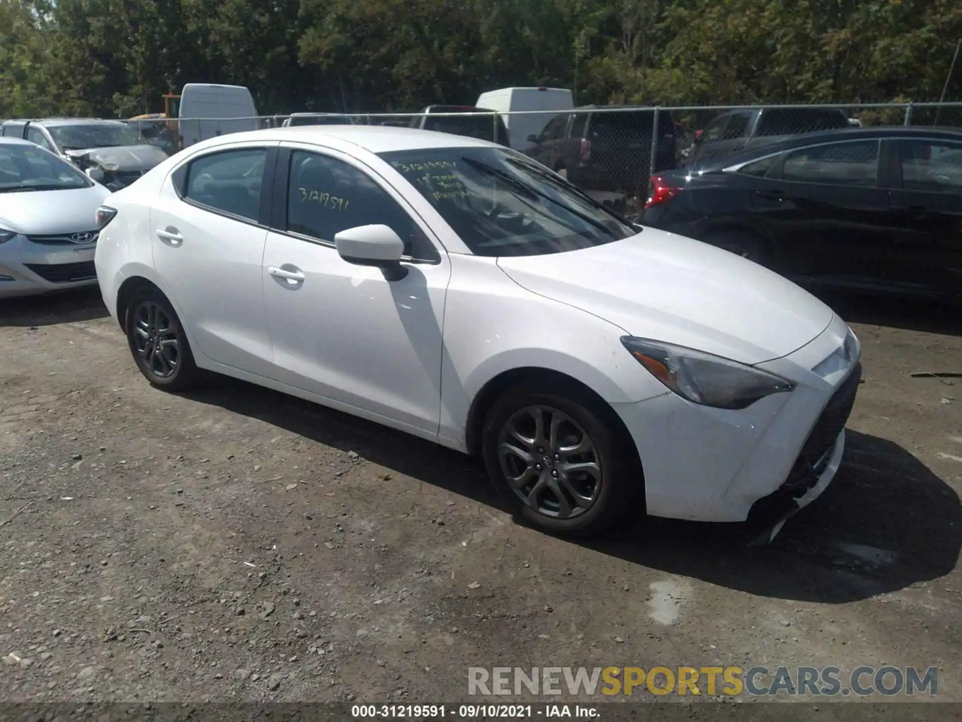 1 Photograph of a damaged car 3MYDLBYV4KY505361 TOYOTA YARIS SEDAN 2019