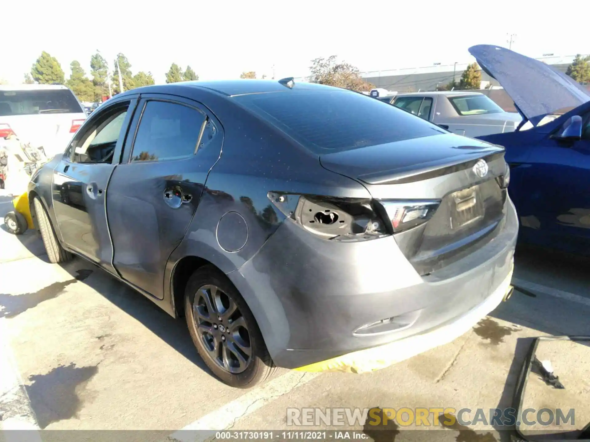 6 Photograph of a damaged car 3MYDLBYV4KY512231 TOYOTA YARIS SEDAN 2019