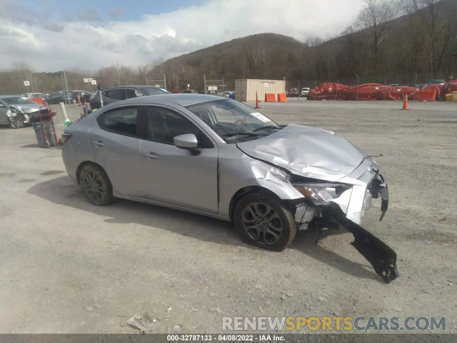 1 Photograph of a damaged car 3MYDLBYV4KY513623 TOYOTA YARIS SEDAN 2019