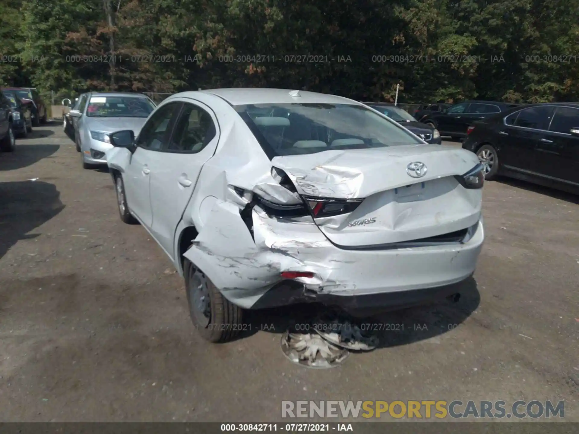 3 Photograph of a damaged car 3MYDLBYV4KY515968 TOYOTA YARIS SEDAN 2019