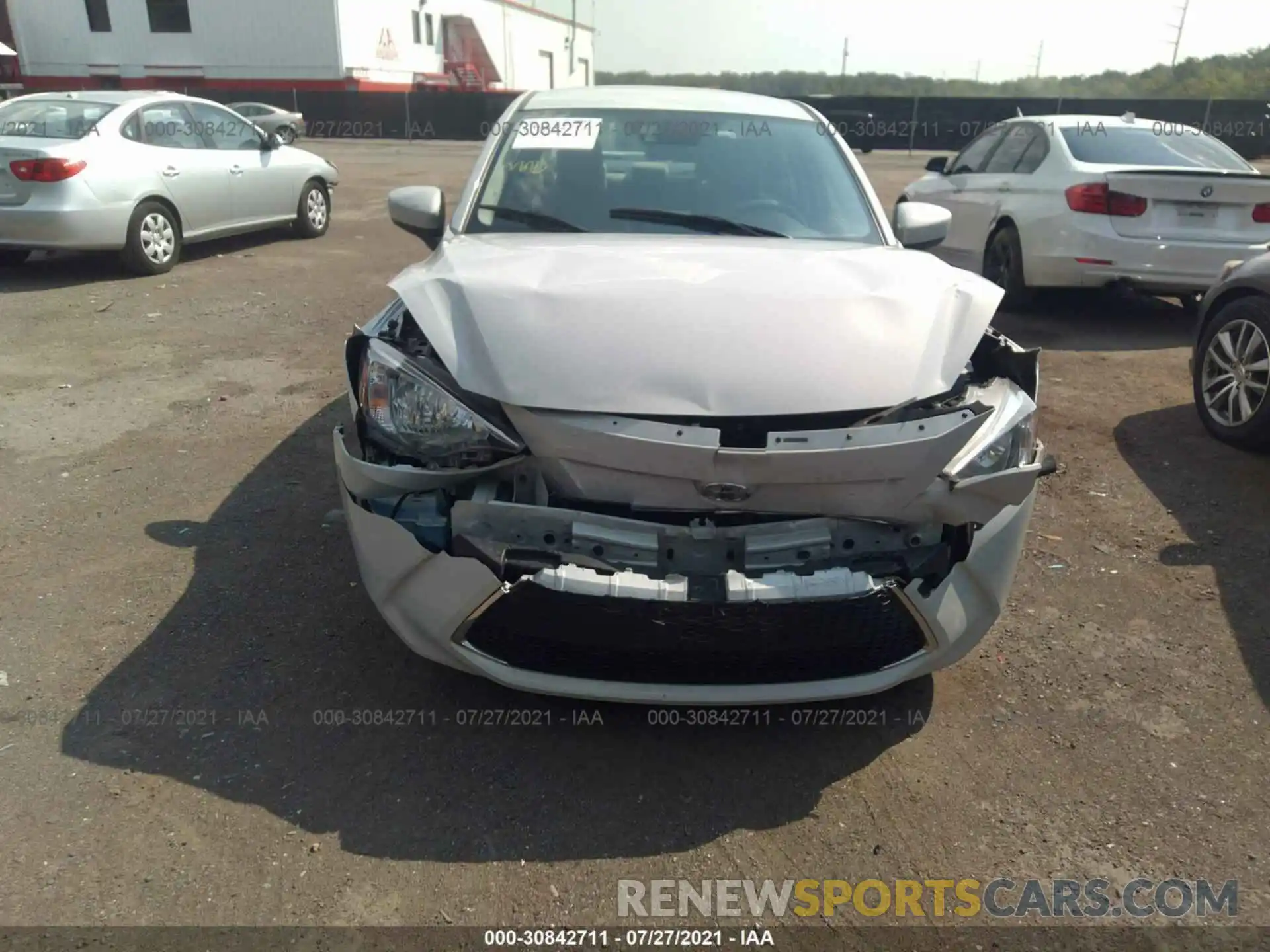 6 Photograph of a damaged car 3MYDLBYV4KY515968 TOYOTA YARIS SEDAN 2019