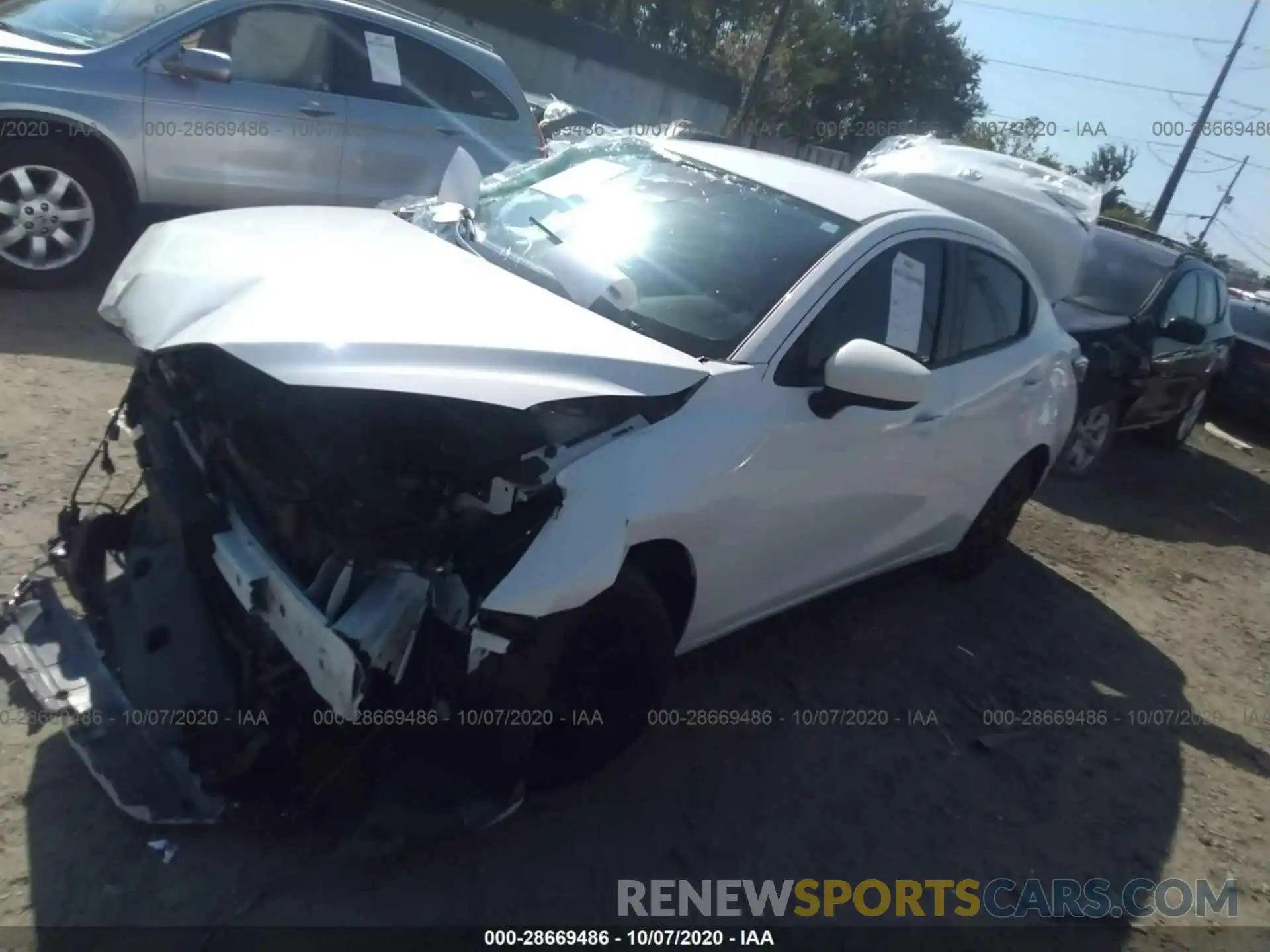 2 Photograph of a damaged car 3MYDLBYV4KY524315 TOYOTA YARIS SEDAN 2019