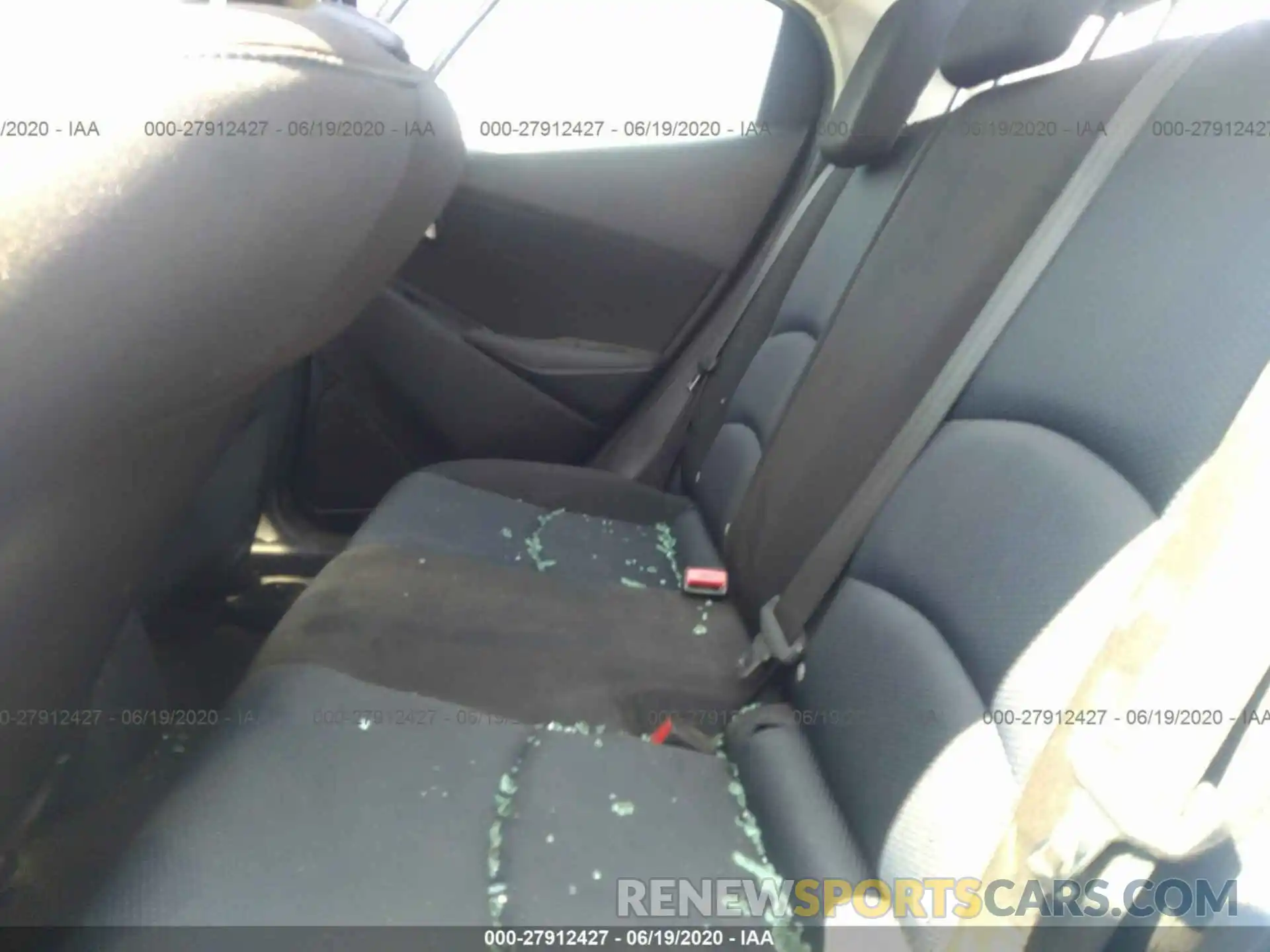 8 Photograph of a damaged car 3MYDLBYV5KY503151 TOYOTA YARIS SEDAN 2019