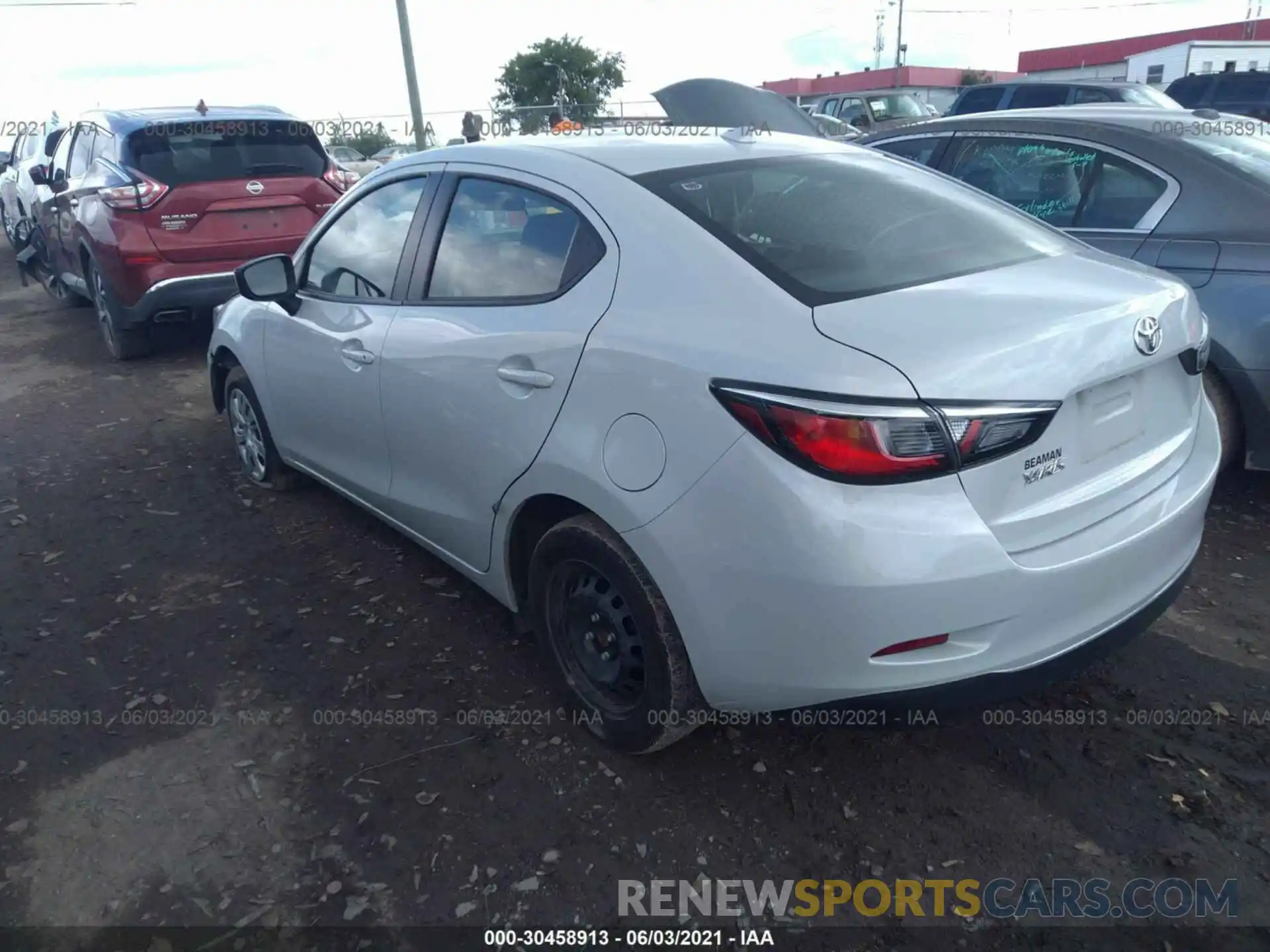 3 Photograph of a damaged car 3MYDLBYV5KY505210 TOYOTA YARIS SEDAN 2019