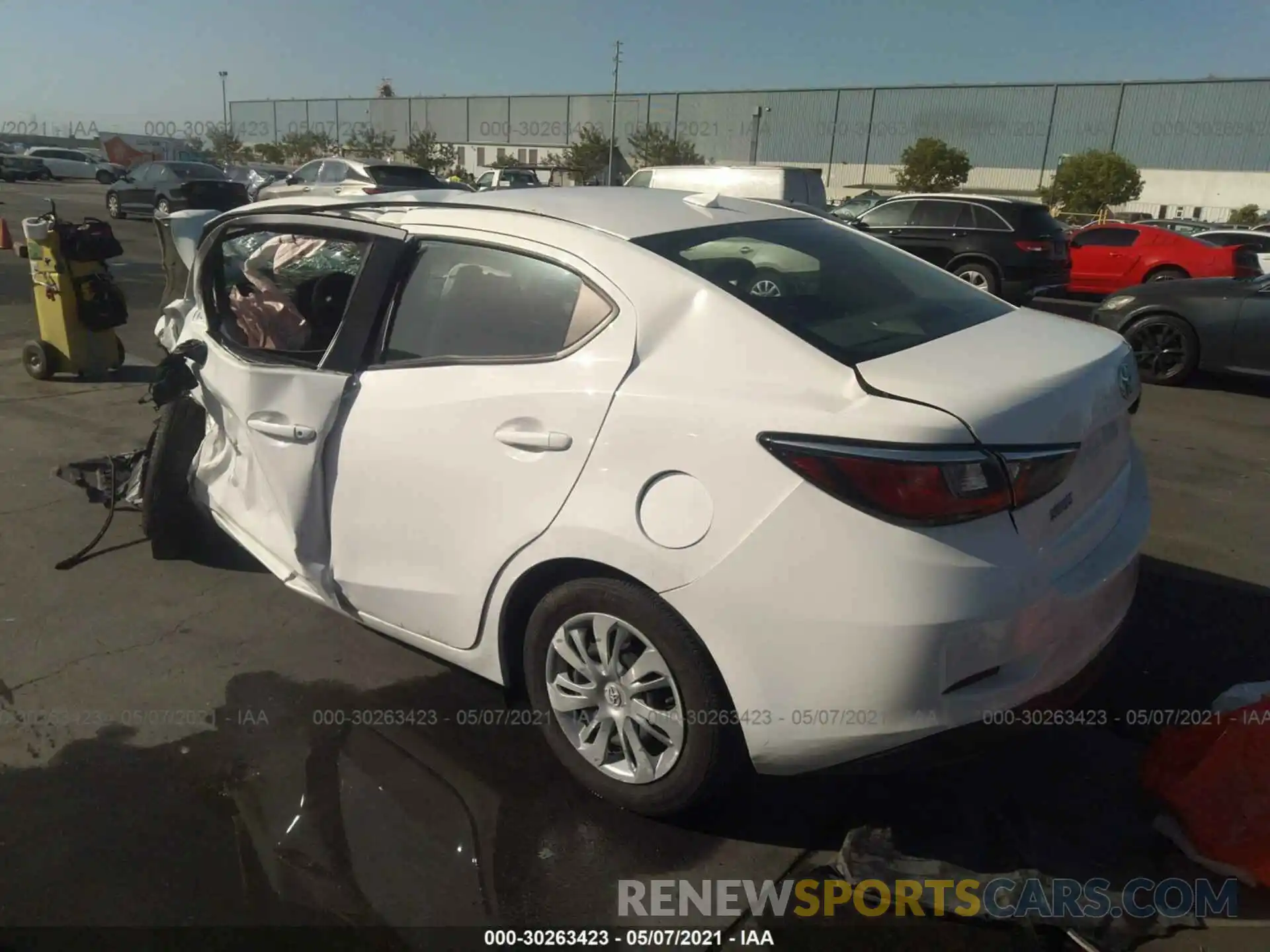 3 Photograph of a damaged car 3MYDLBYV5KY505594 TOYOTA YARIS SEDAN 2019