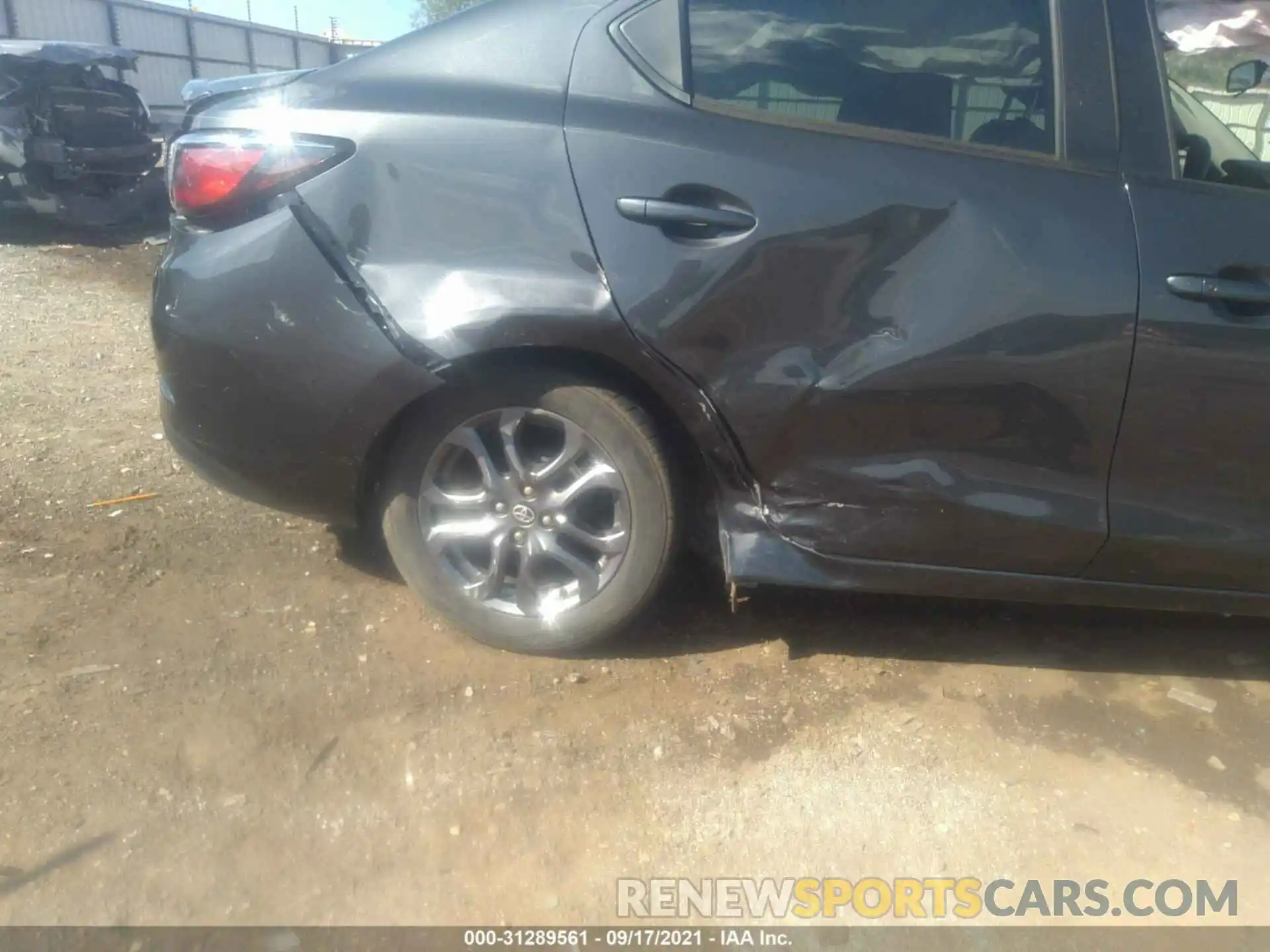 6 Photograph of a damaged car 3MYDLBYV5KY506454 TOYOTA YARIS SEDAN 2019