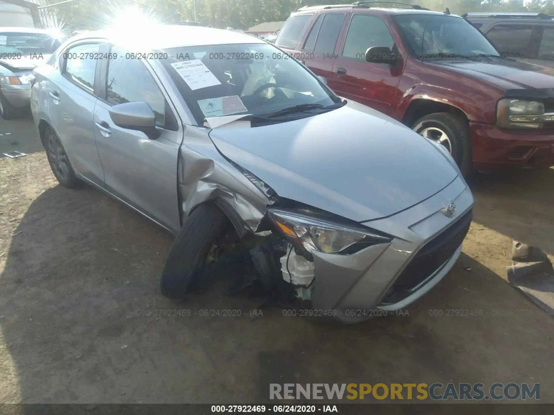 6 Photograph of a damaged car 3MYDLBYV5KY508026 TOYOTA YARIS SEDAN 2019