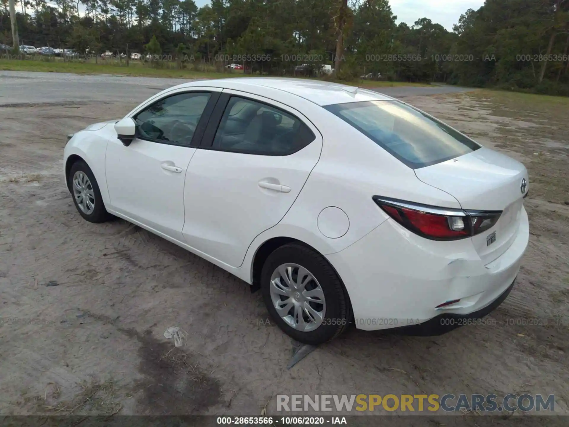 3 Photograph of a damaged car 3MYDLBYV5KY509581 TOYOTA YARIS SEDAN 2019