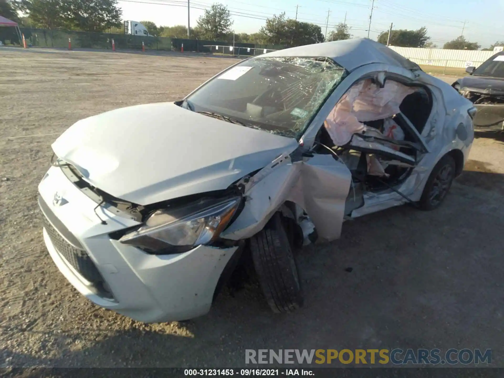 2 Photograph of a damaged car 3MYDLBYV5KY515025 TOYOTA YARIS SEDAN 2019