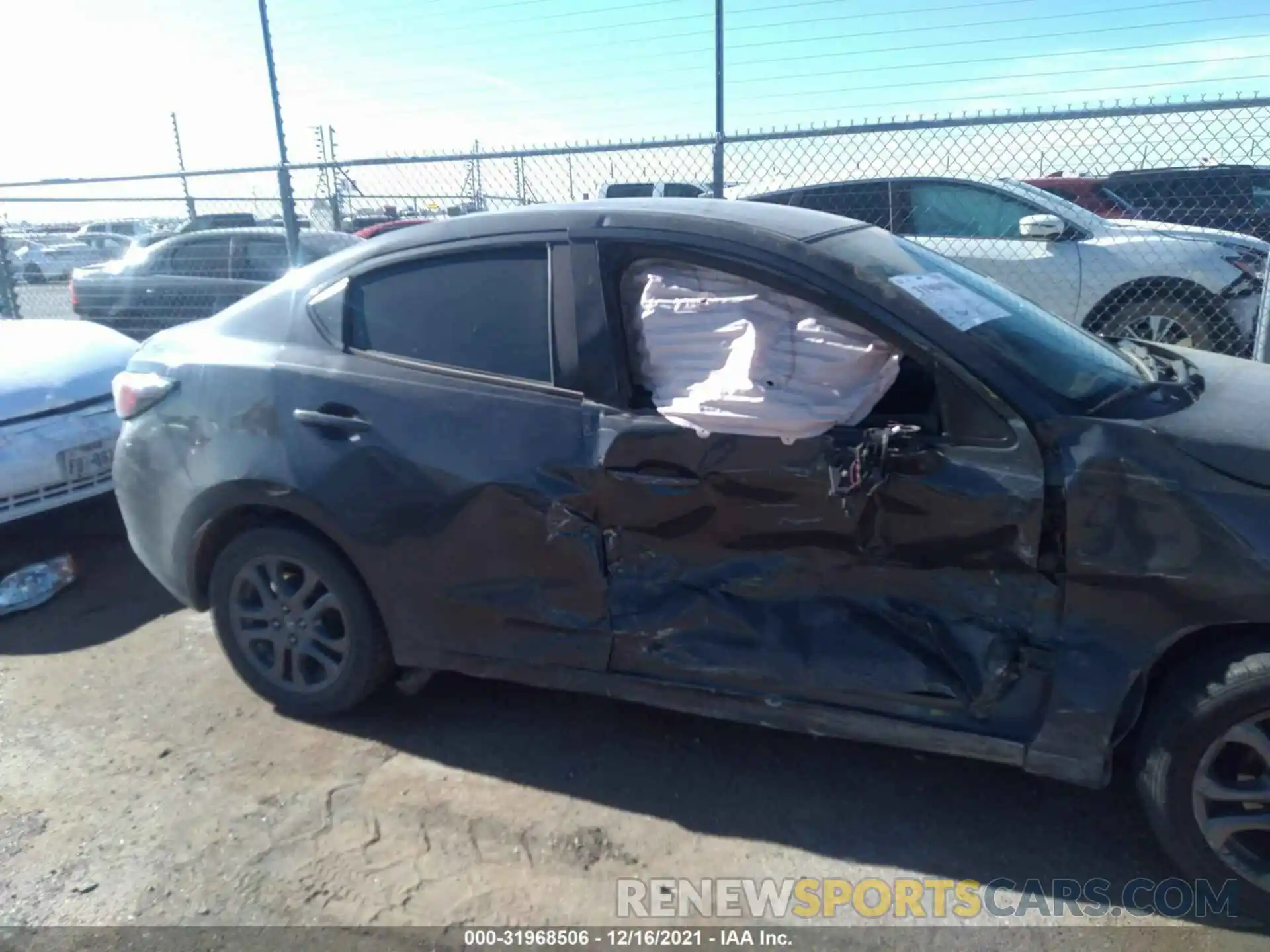 6 Photograph of a damaged car 3MYDLBYV5KY517390 TOYOTA YARIS SEDAN 2019