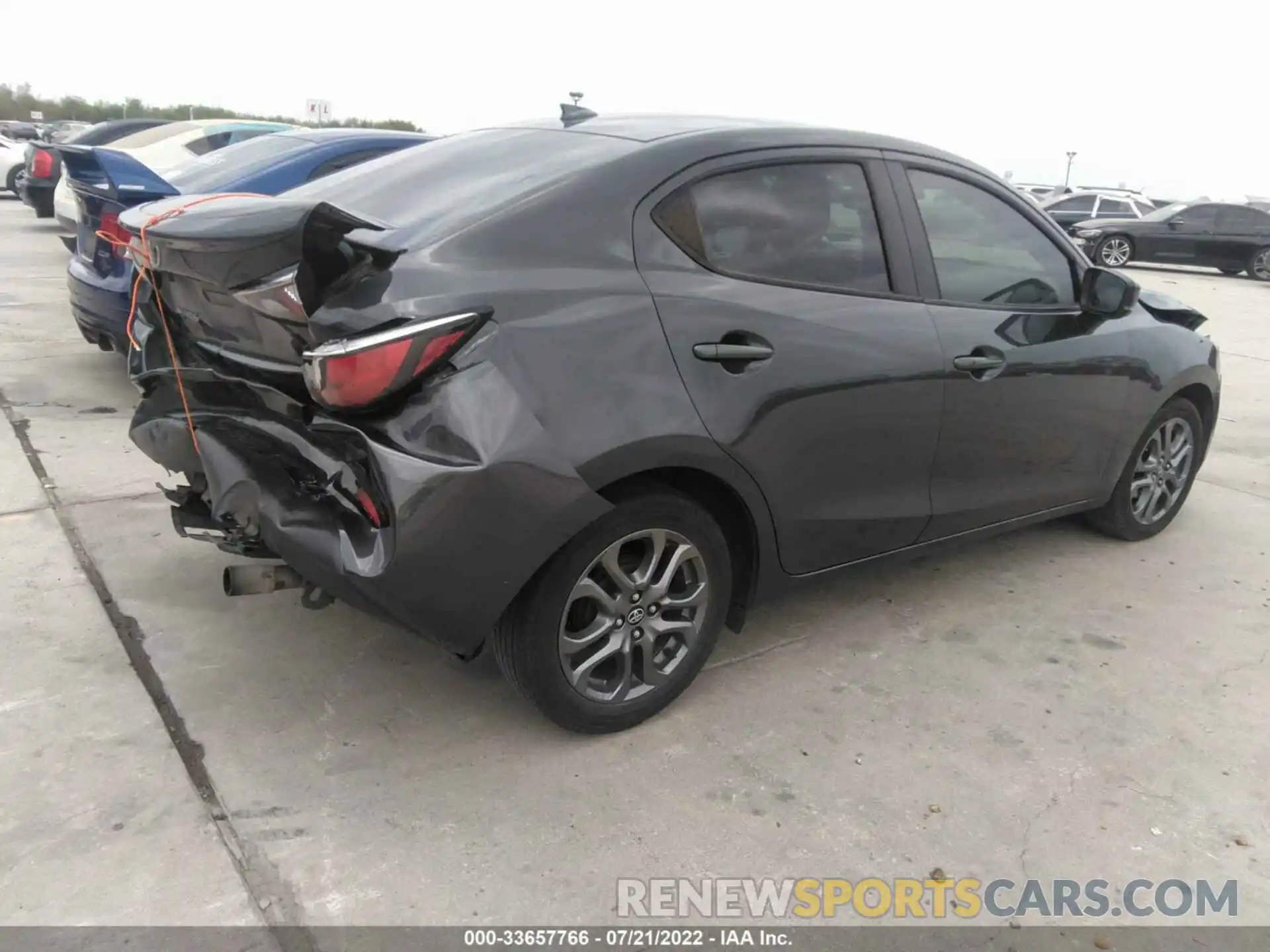 4 Photograph of a damaged car 3MYDLBYV5KY519771 TOYOTA YARIS SEDAN 2019