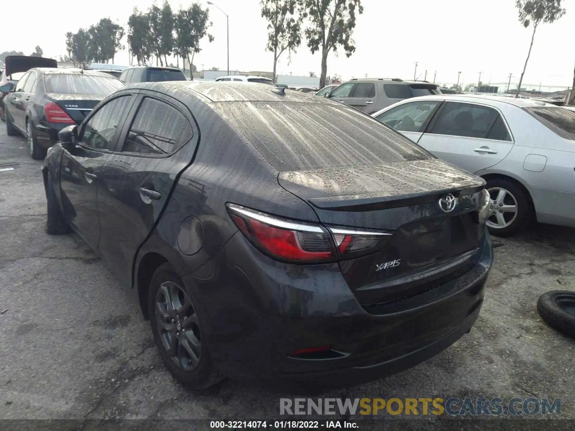 3 Photograph of a damaged car 3MYDLBYV5KY520709 TOYOTA YARIS SEDAN 2019