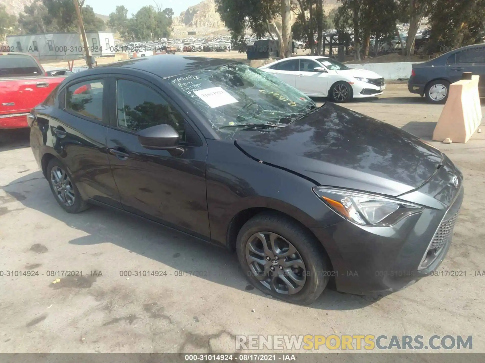 1 Photograph of a damaged car 3MYDLBYV6KY504213 TOYOTA YARIS SEDAN 2019