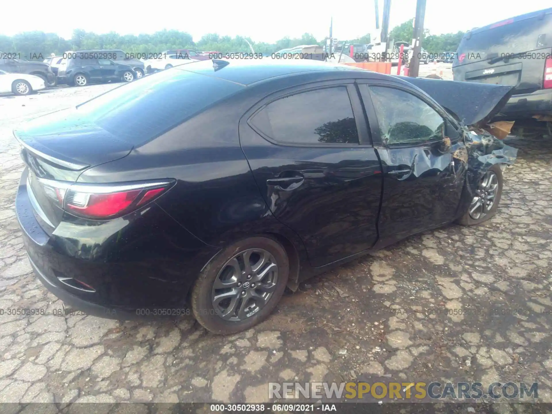 4 Photograph of a damaged car 3MYDLBYV6KY505703 TOYOTA YARIS SEDAN 2019