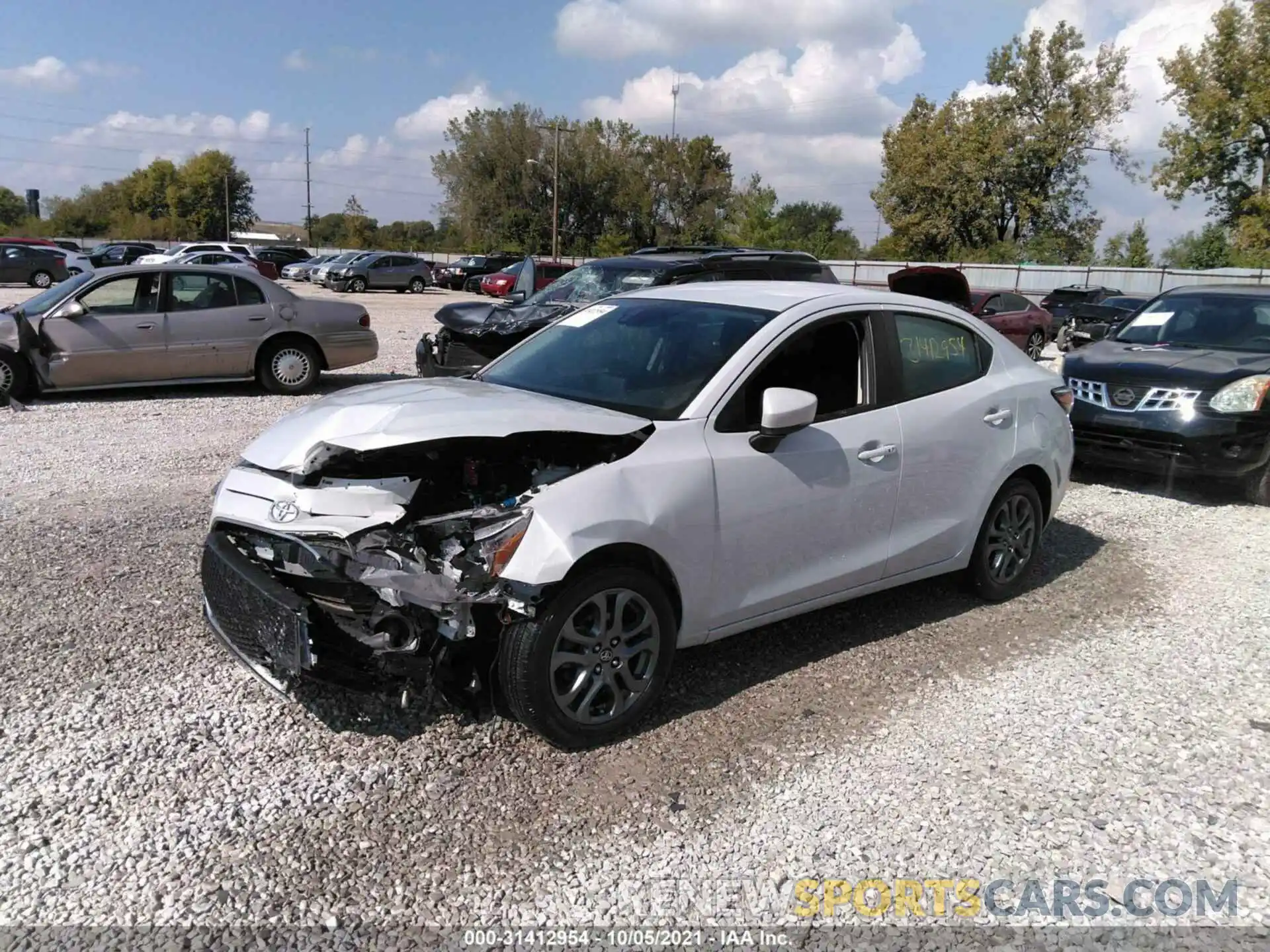 2 Photograph of a damaged car 3MYDLBYV6KY511310 TOYOTA YARIS SEDAN 2019