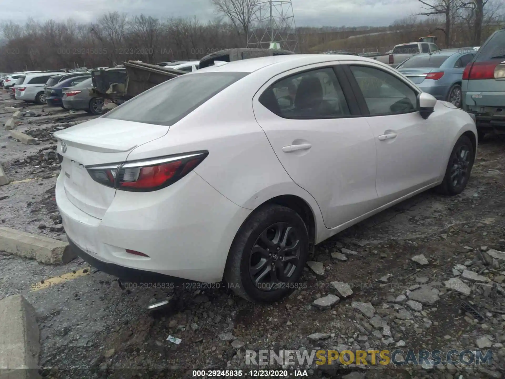 4 Photograph of a damaged car 3MYDLBYV6KY522159 TOYOTA YARIS SEDAN 2019