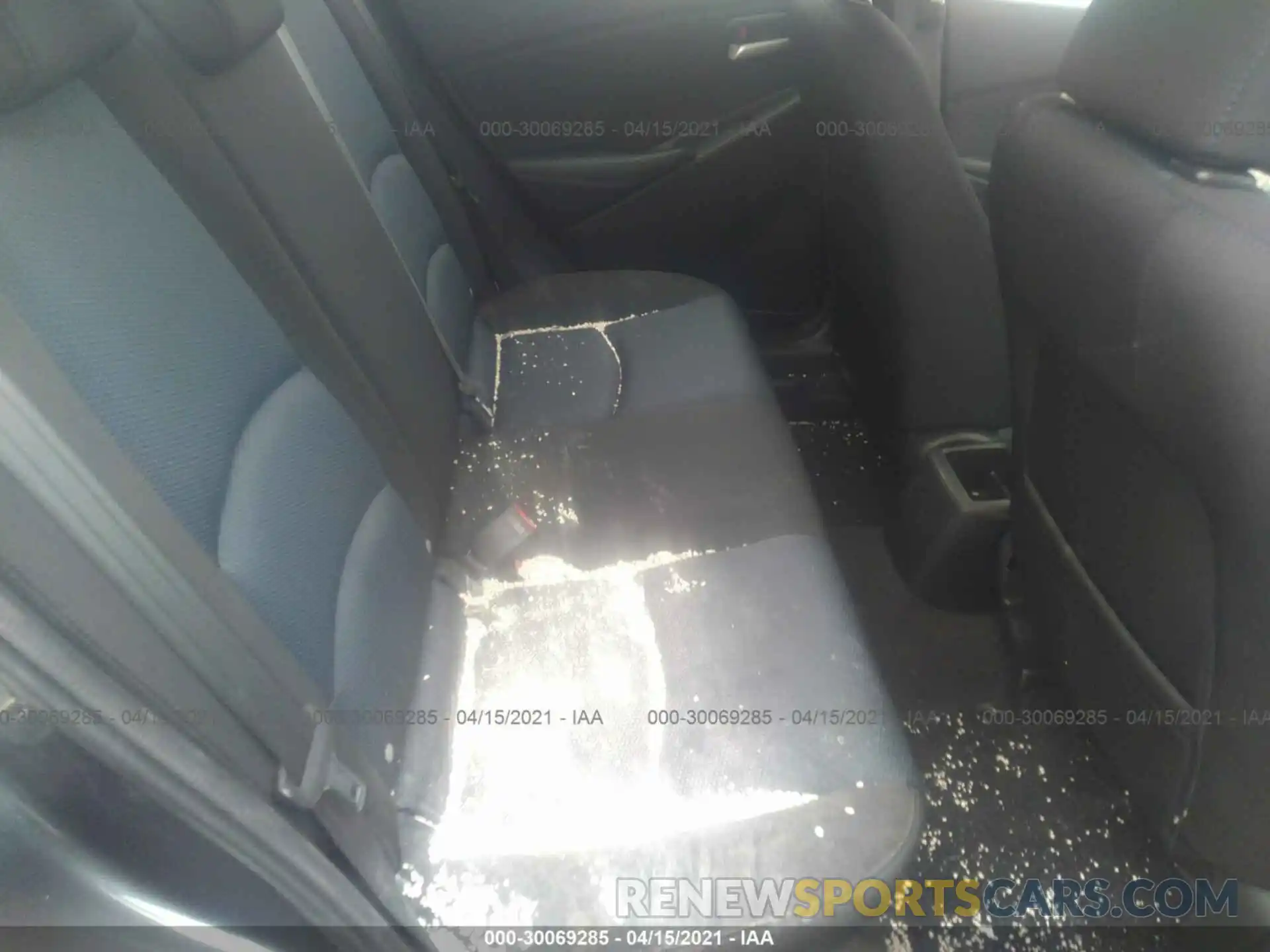 8 Photograph of a damaged car 3MYDLBYV6KY522615 TOYOTA YARIS SEDAN 2019