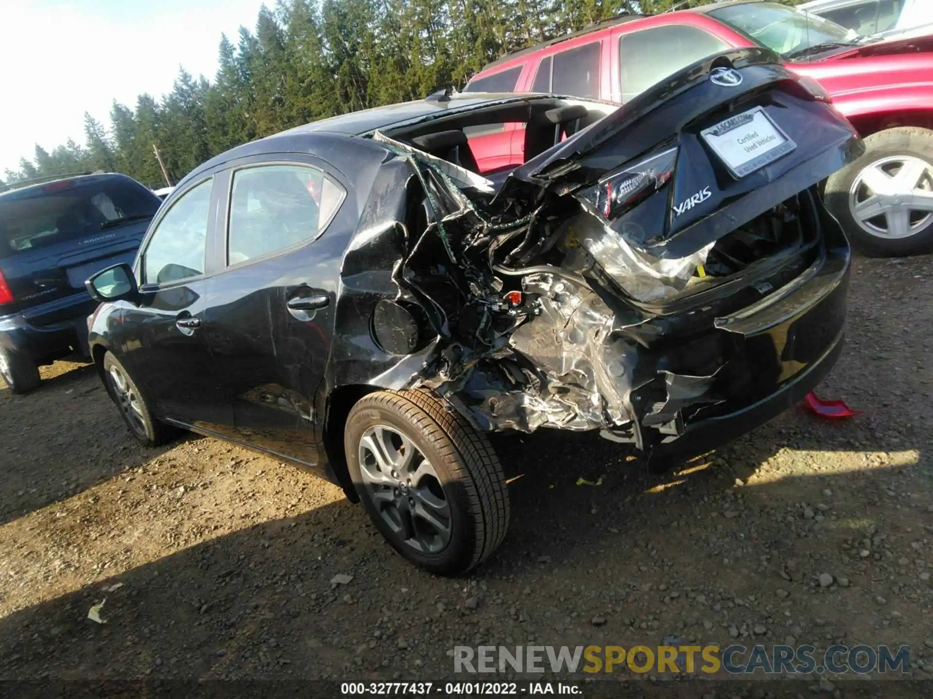 3 Photograph of a damaged car 3MYDLBYV6KY523828 TOYOTA YARIS SEDAN 2019