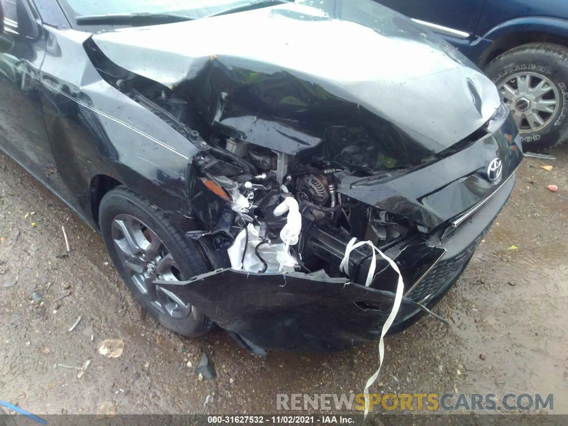 6 Photograph of a damaged car 3MYDLBYV7KY502342 TOYOTA YARIS SEDAN 2019