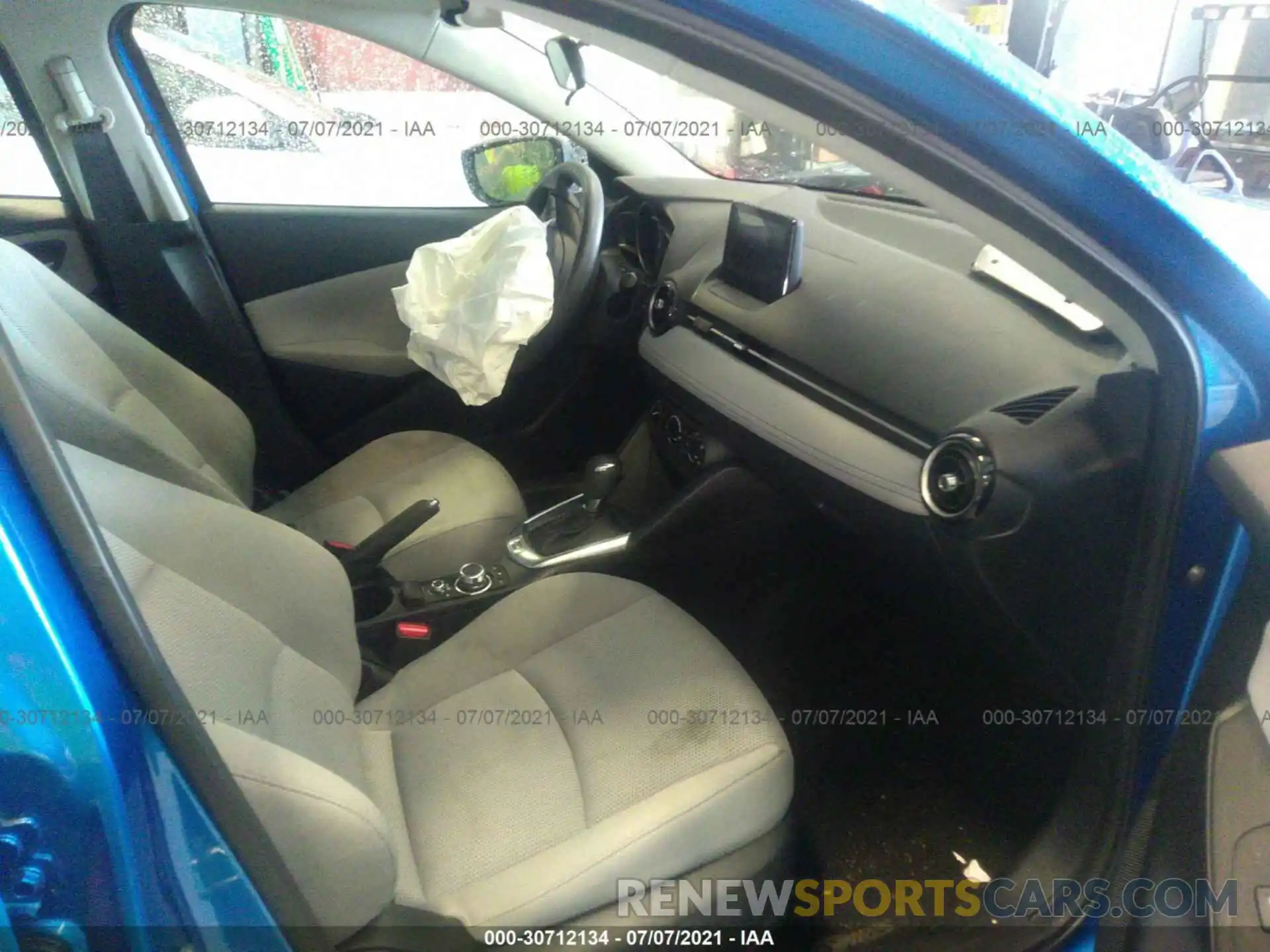 5 Photograph of a damaged car 3MYDLBYV7KY510361 TOYOTA YARIS SEDAN 2019