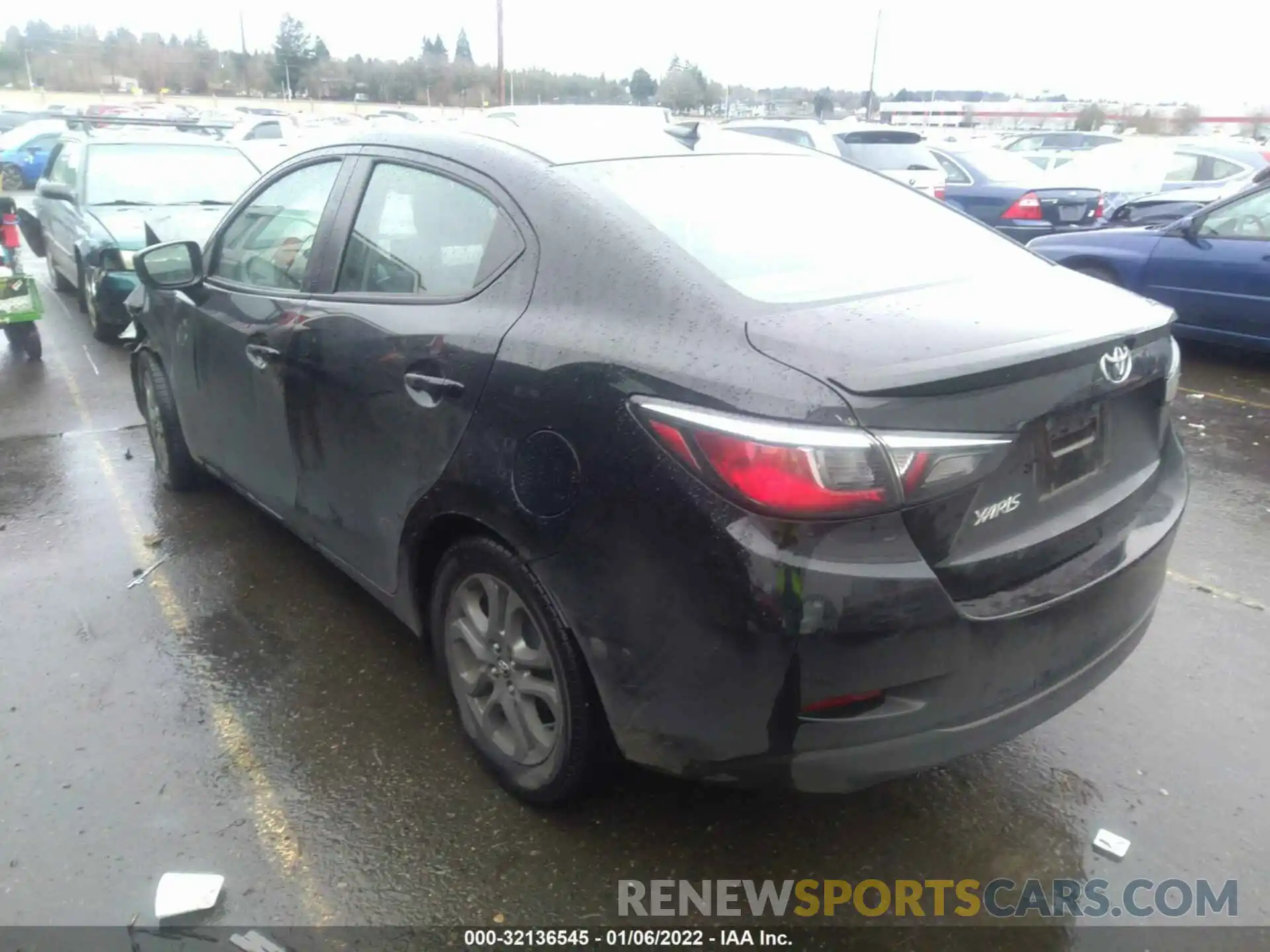 3 Photograph of a damaged car 3MYDLBYV7KY511333 TOYOTA YARIS SEDAN 2019