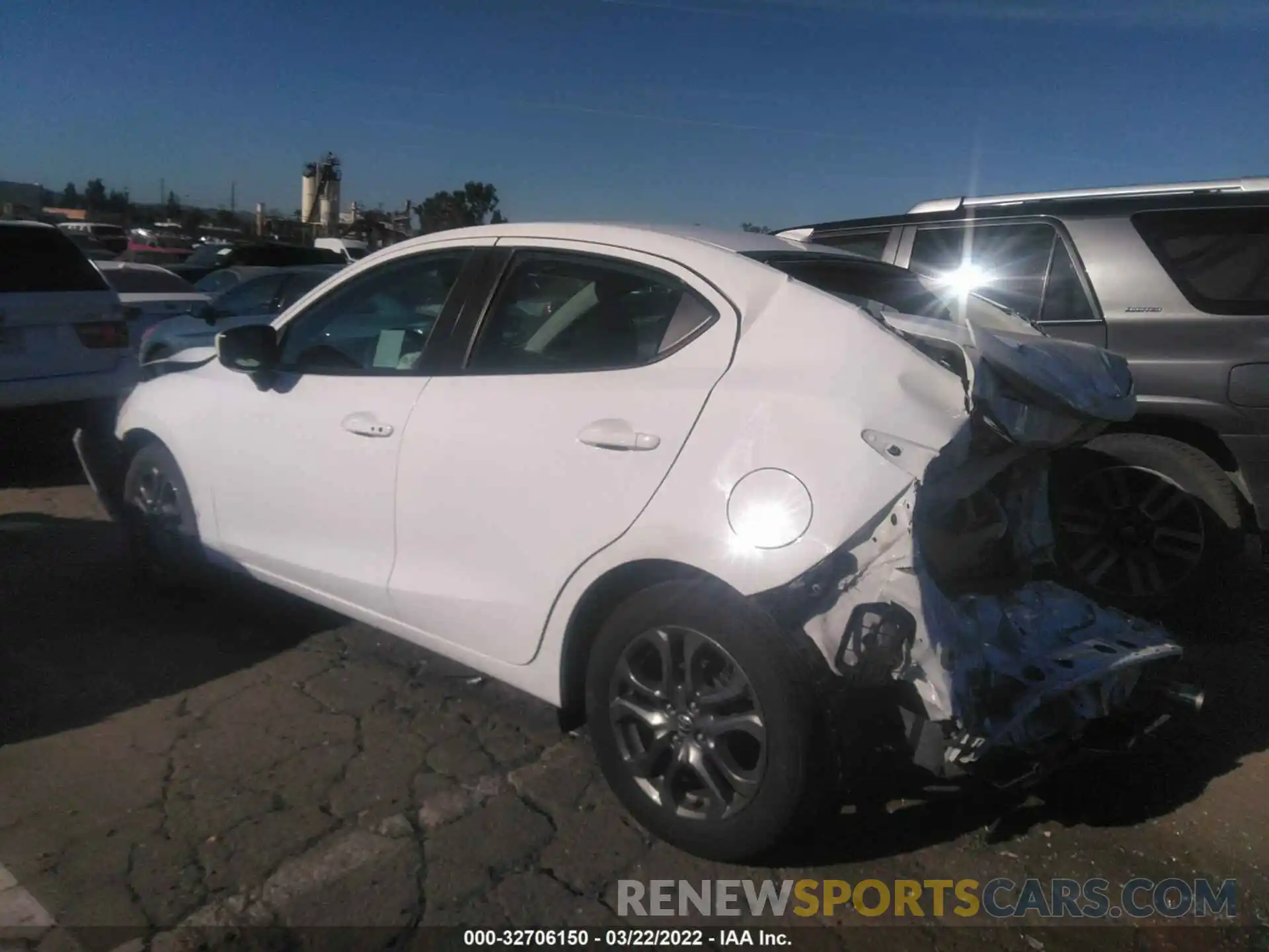 3 Photograph of a damaged car 3MYDLBYV7KY513387 TOYOTA YARIS SEDAN 2019