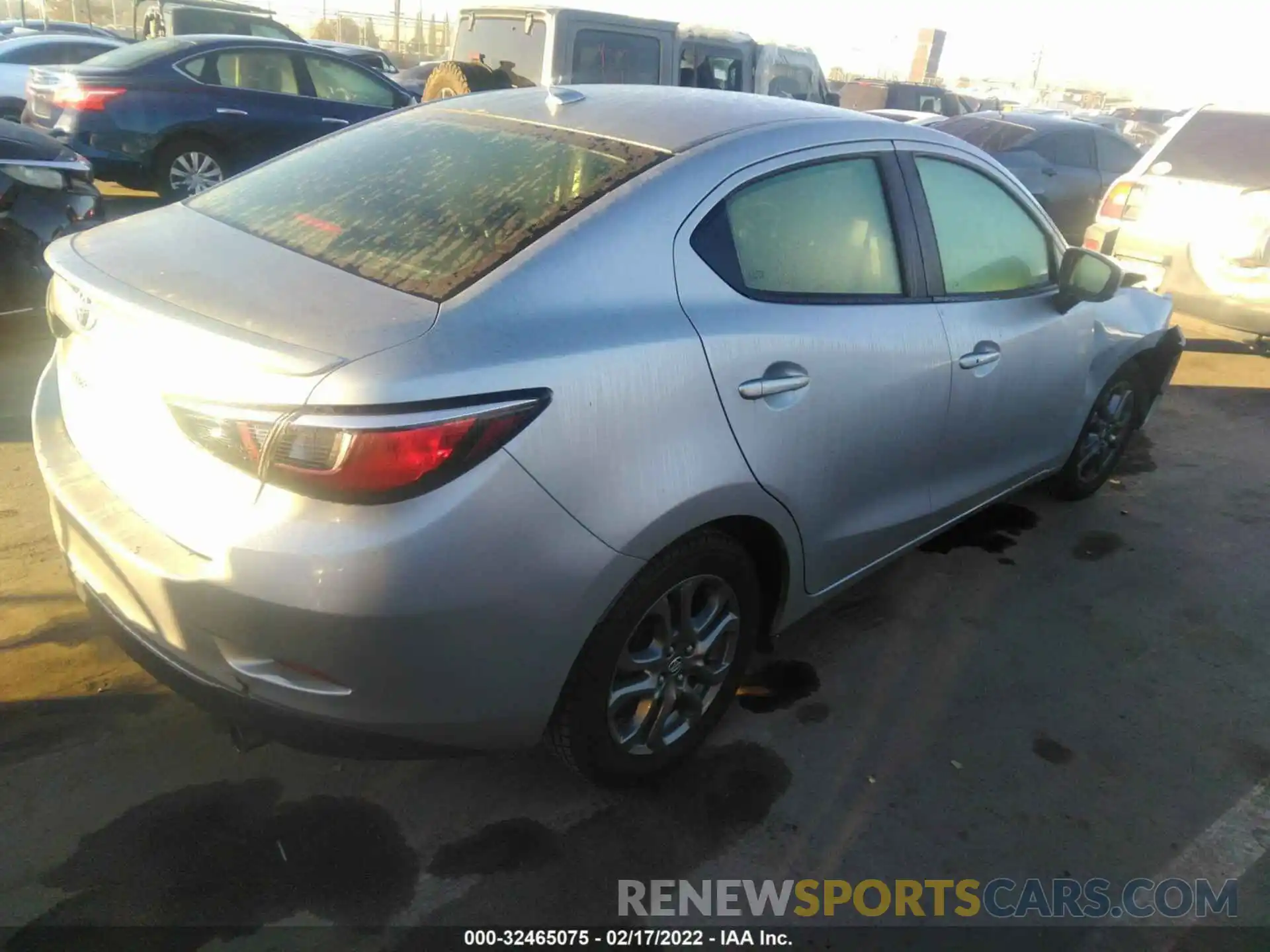 4 Фотография поврежденного автомобиля 3MYDLBYV7KY514491 TOYOTA YARIS SEDAN 2019