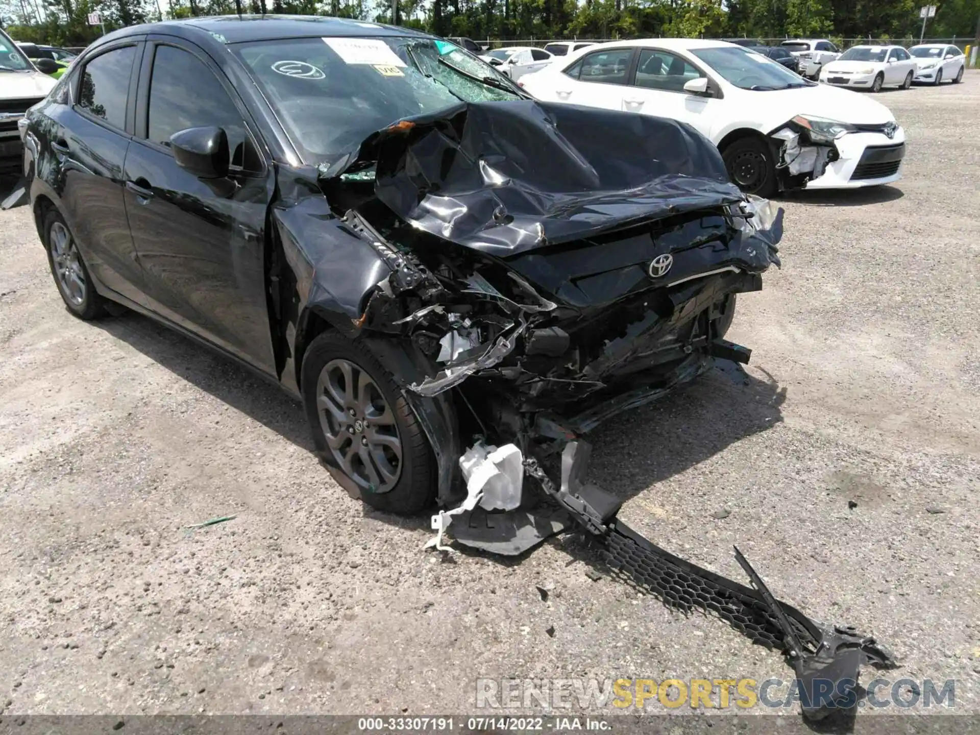 6 Photograph of a damaged car 3MYDLBYV7KY521246 TOYOTA YARIS SEDAN 2019