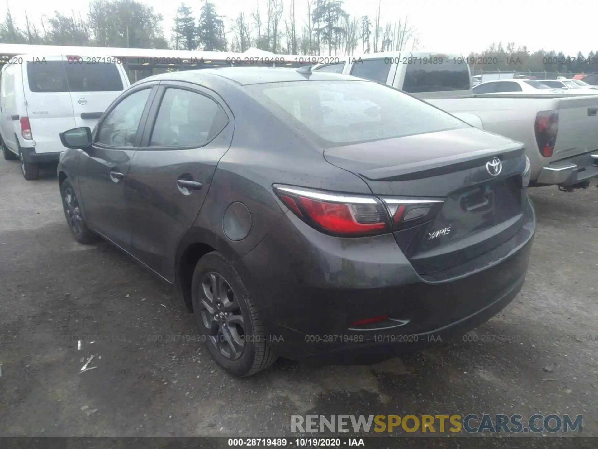 3 Photograph of a damaged car 3MYDLBYV7KY522011 TOYOTA YARIS SEDAN 2019