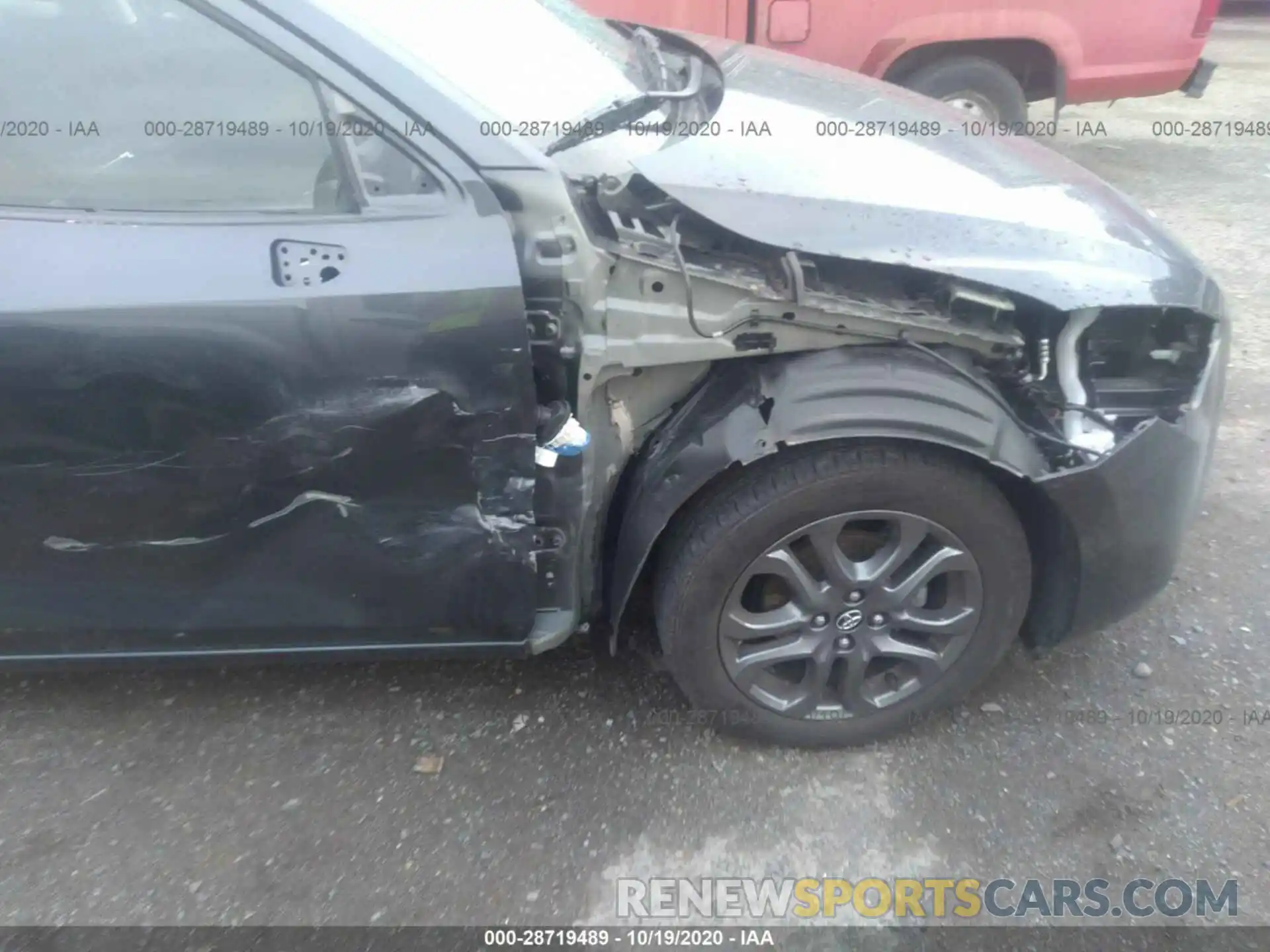 6 Photograph of a damaged car 3MYDLBYV7KY522011 TOYOTA YARIS SEDAN 2019