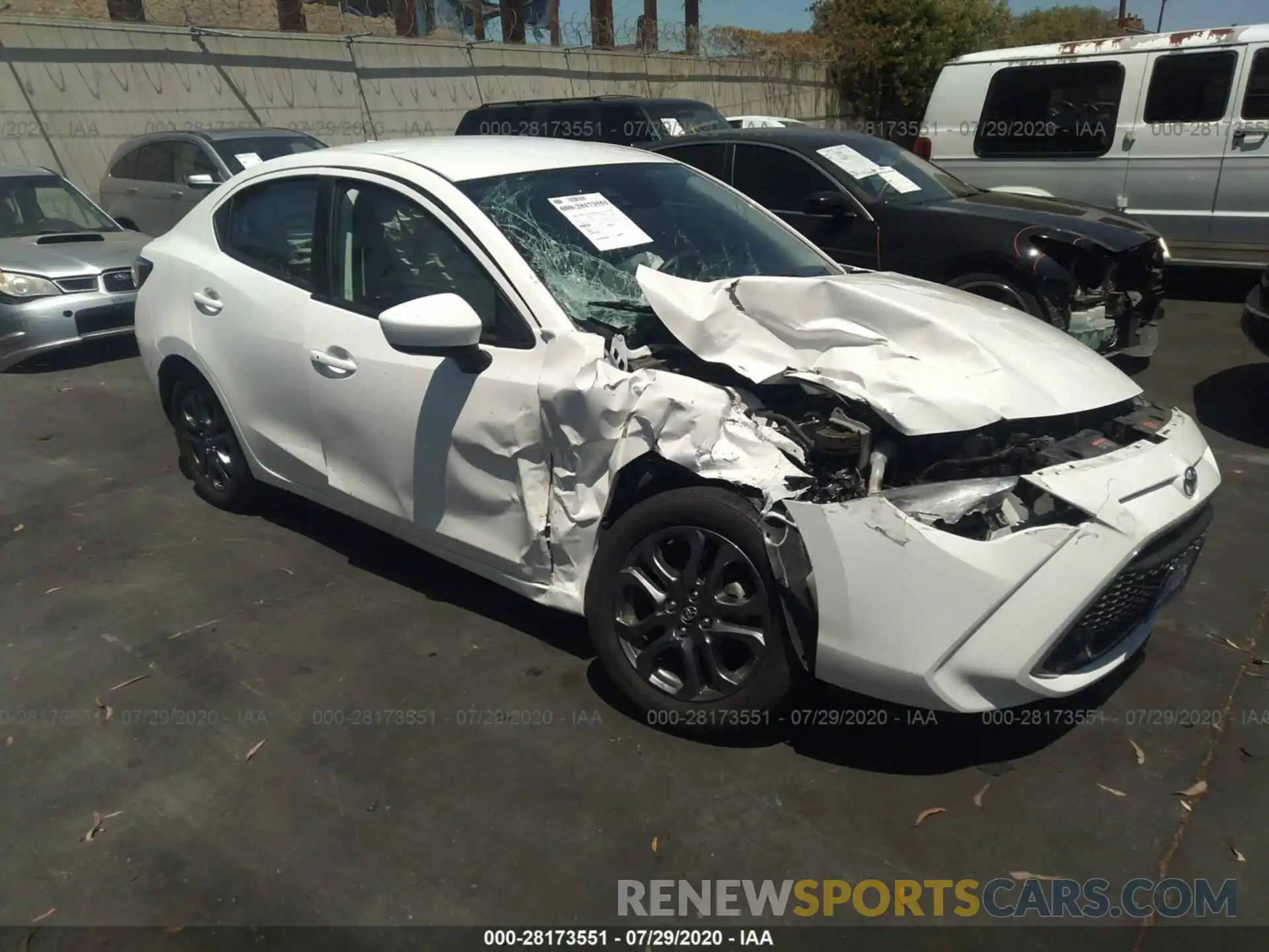 1 Photograph of a damaged car 3MYDLBYV8KY504777 TOYOTA YARIS SEDAN 2019