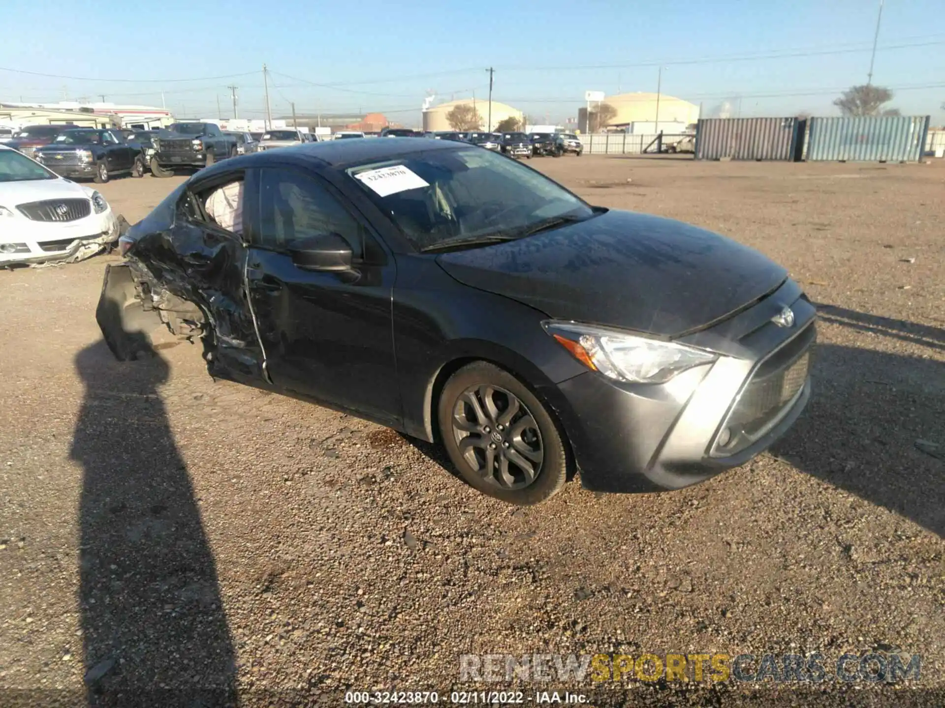 1 Photograph of a damaged car 3MYDLBYV8KY520333 TOYOTA YARIS SEDAN 2019