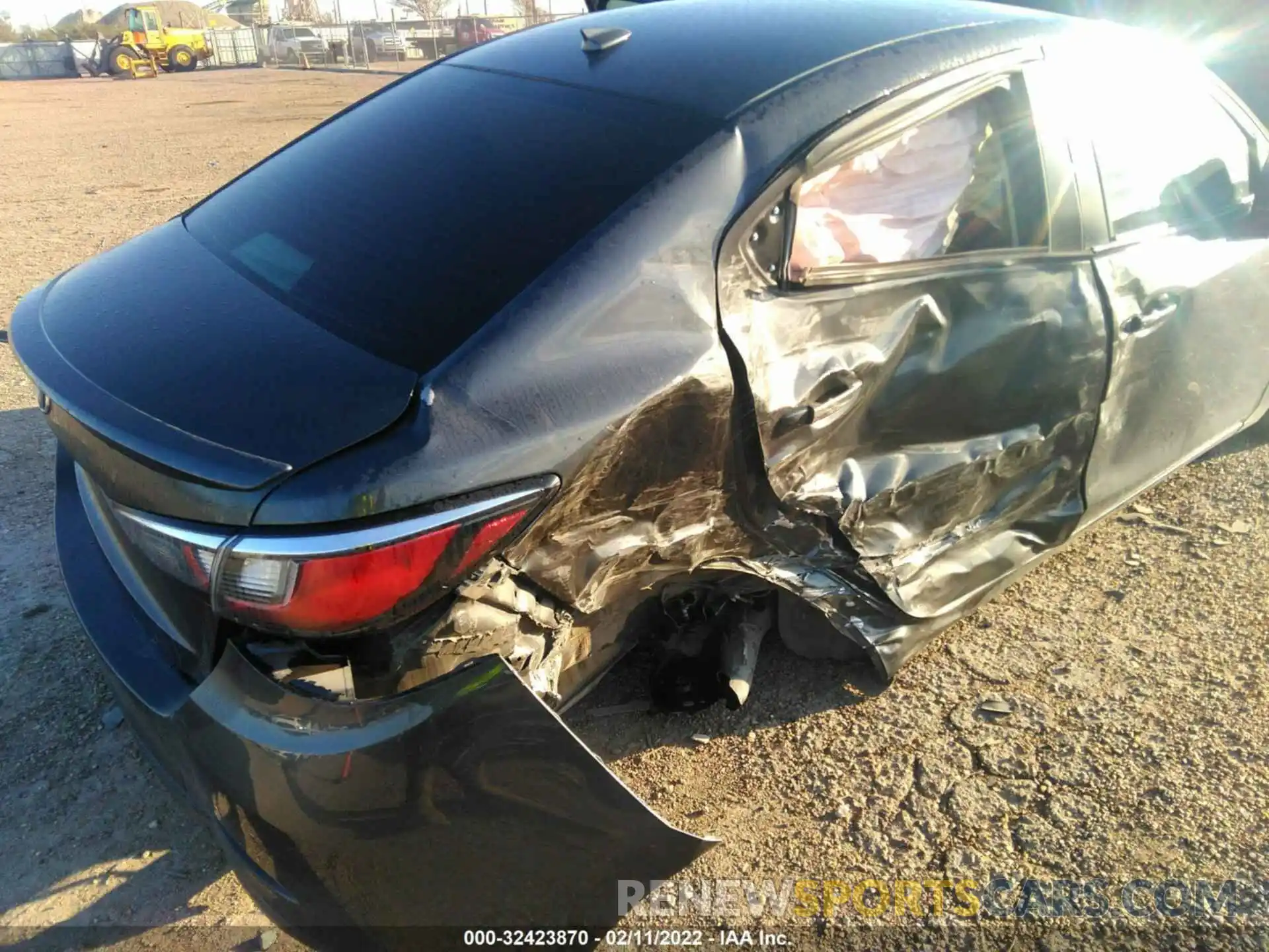 6 Photograph of a damaged car 3MYDLBYV8KY520333 TOYOTA YARIS SEDAN 2019