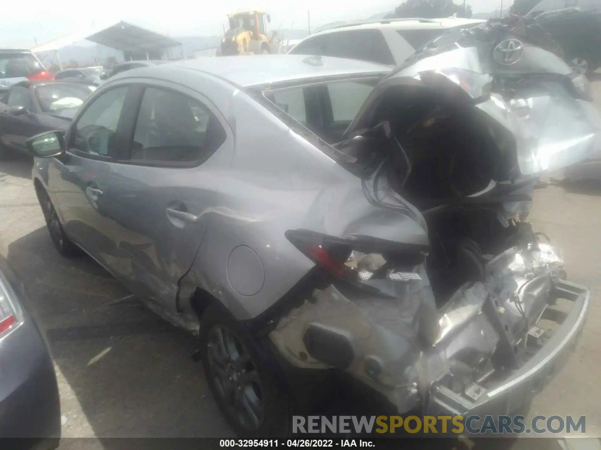 3 Photograph of a damaged car 3MYDLBYV8KY523880 TOYOTA YARIS SEDAN 2019