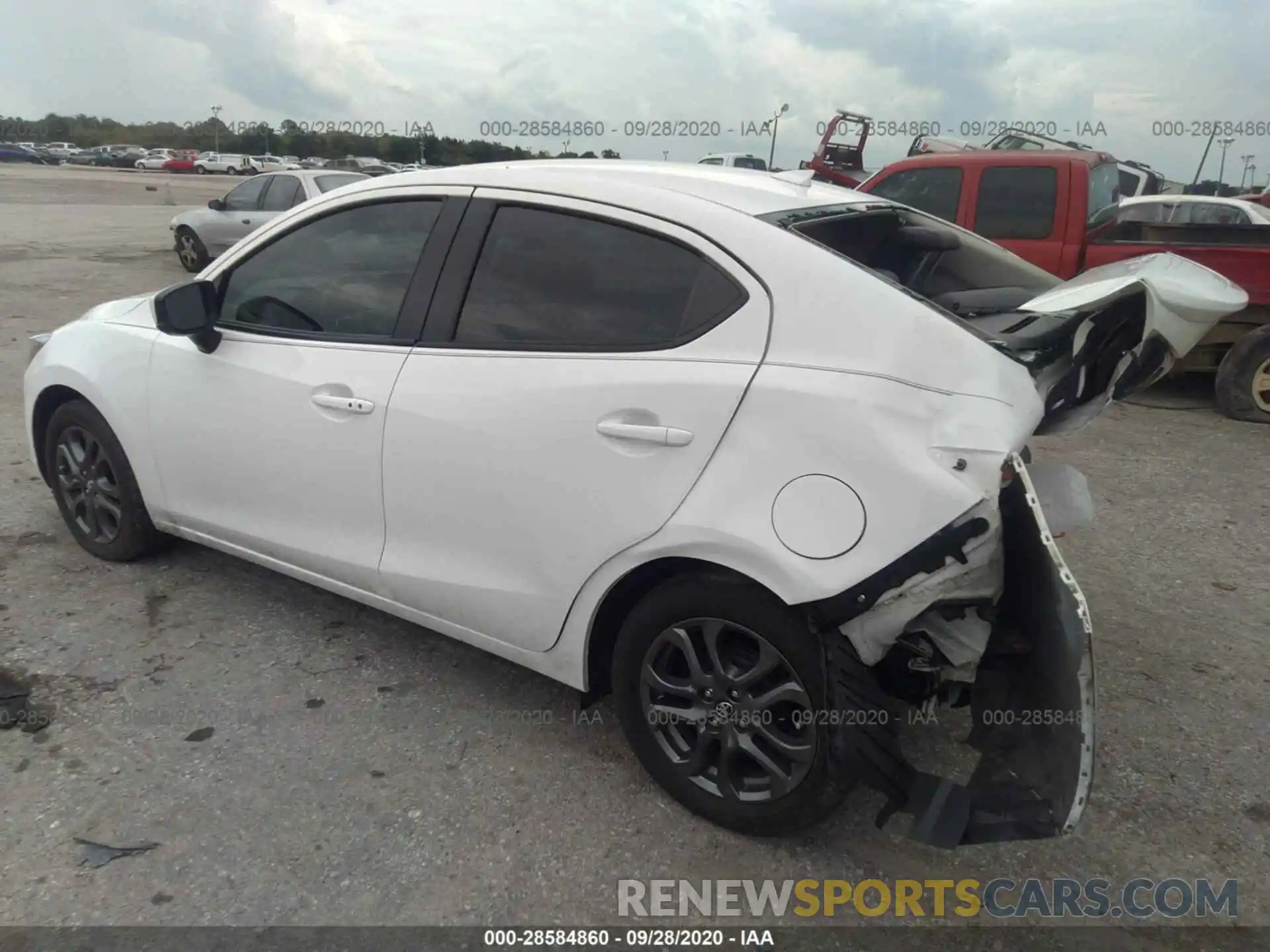 3 Photograph of a damaged car 3MYDLBYV9KY500804 TOYOTA YARIS SEDAN 2019