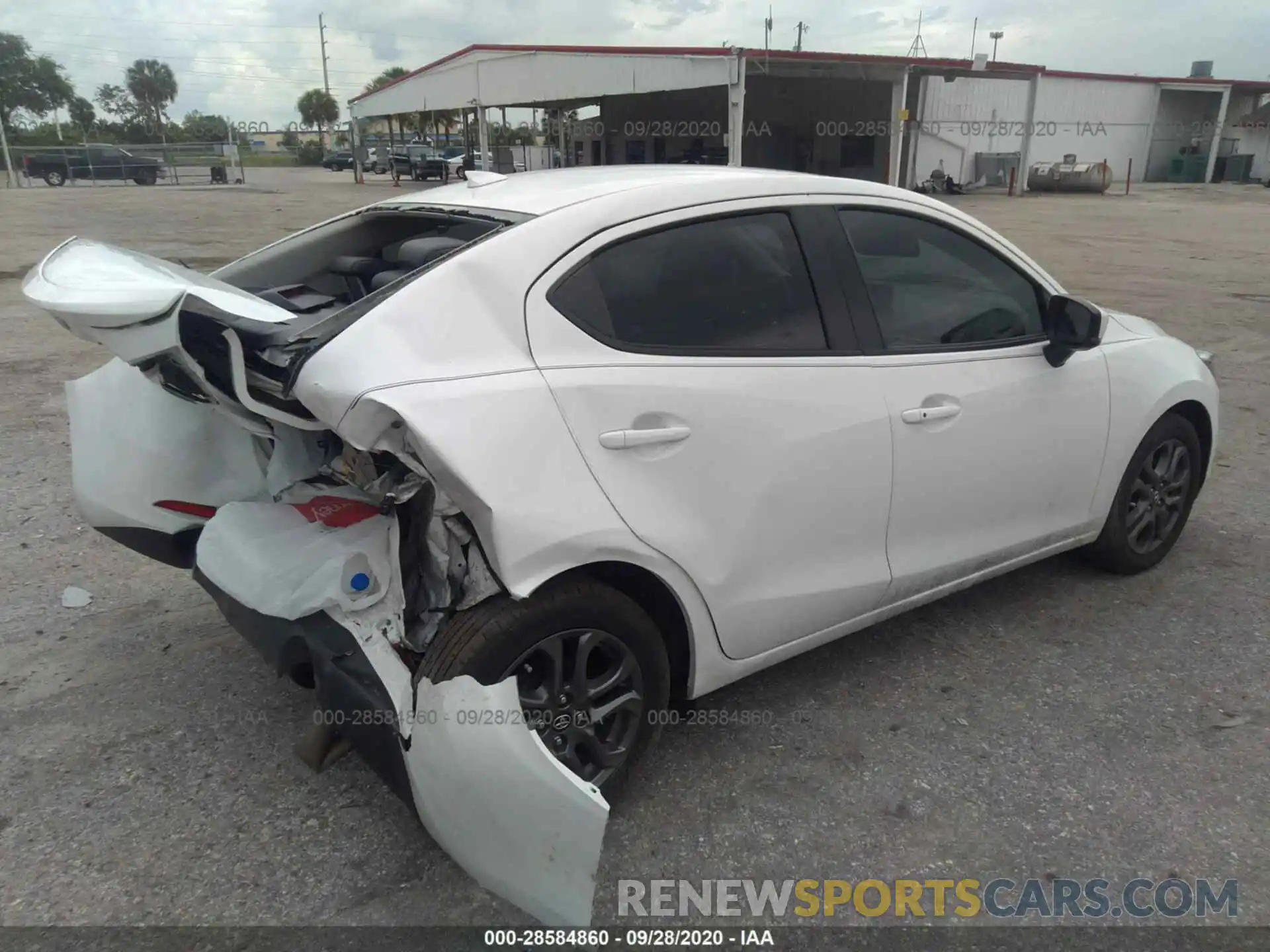 4 Photograph of a damaged car 3MYDLBYV9KY500804 TOYOTA YARIS SEDAN 2019