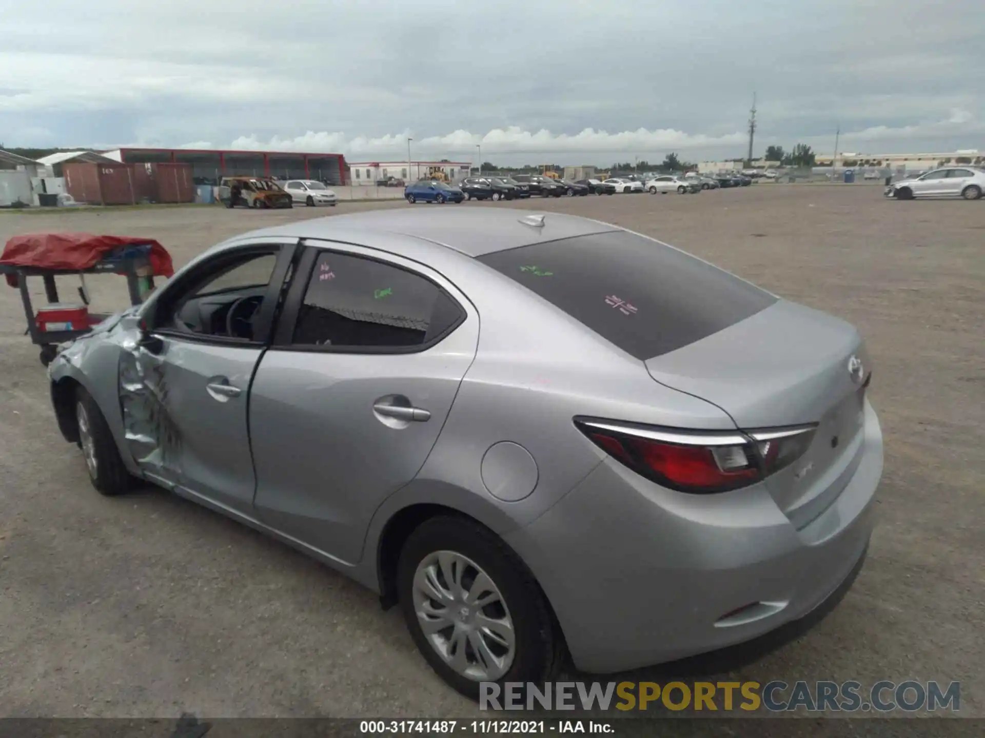 3 Photograph of a damaged car 3MYDLBYV9KY502293 TOYOTA YARIS SEDAN 2019