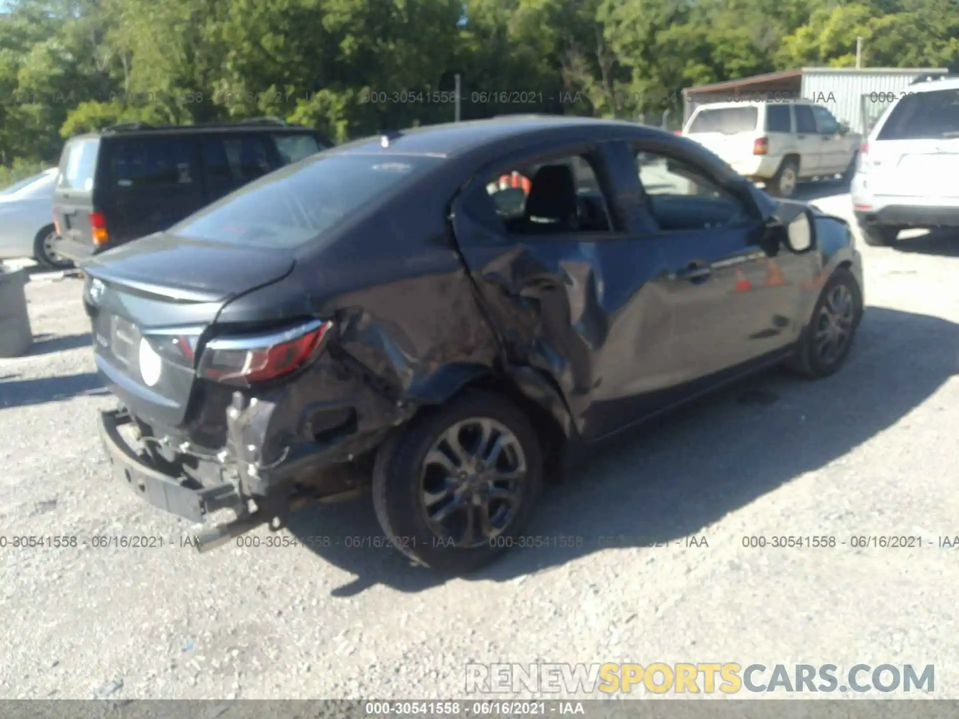 4 Photograph of a damaged car 3MYDLBYV9KY505453 TOYOTA YARIS SEDAN 2019