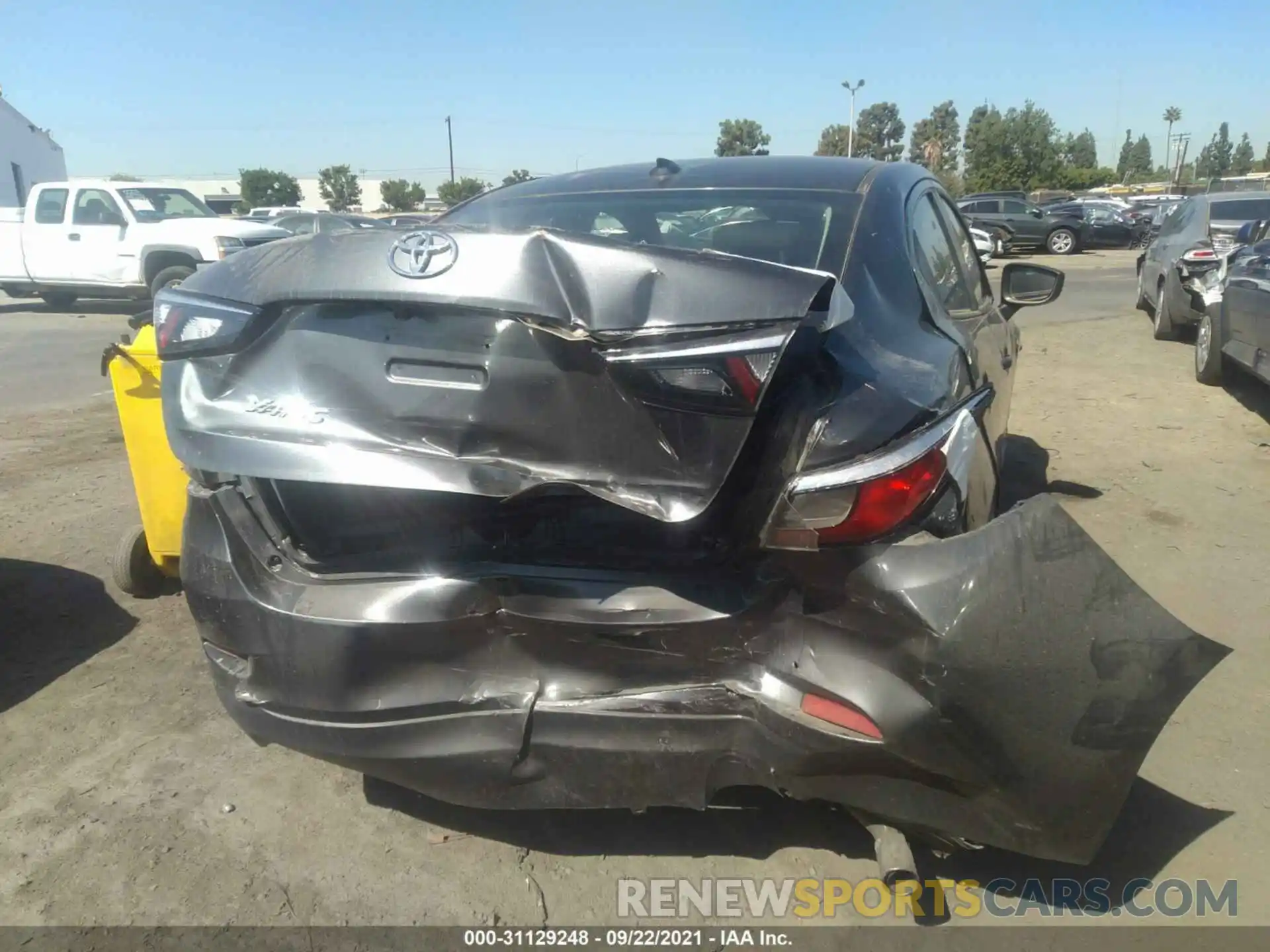 6 Photograph of a damaged car 3MYDLBYV9KY513746 TOYOTA YARIS SEDAN 2019