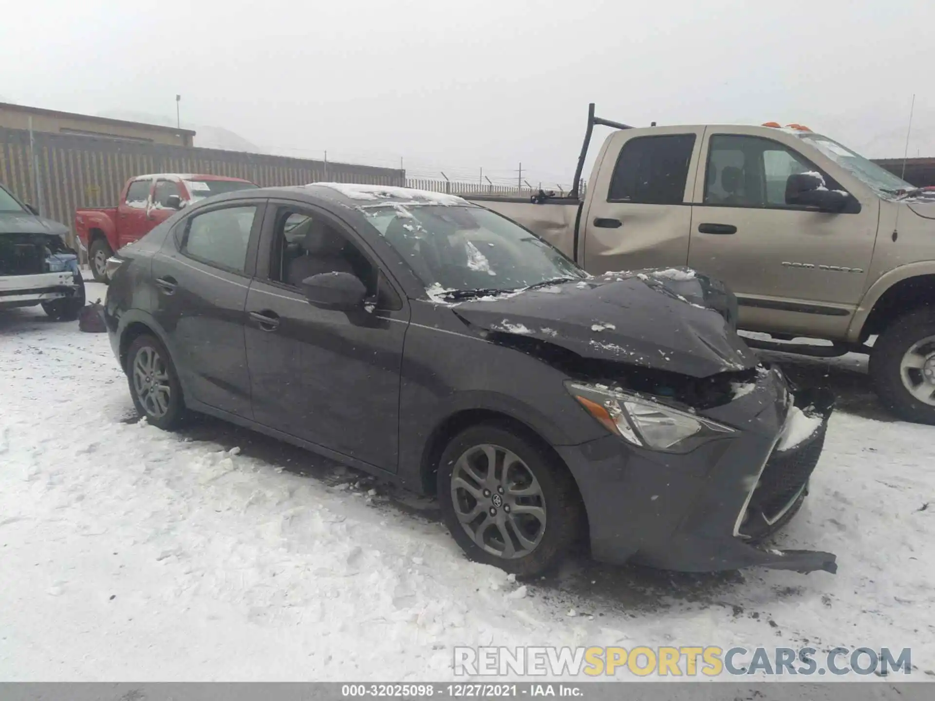 1 Photograph of a damaged car 3MYDLBYV9KY514850 TOYOTA YARIS SEDAN 2019