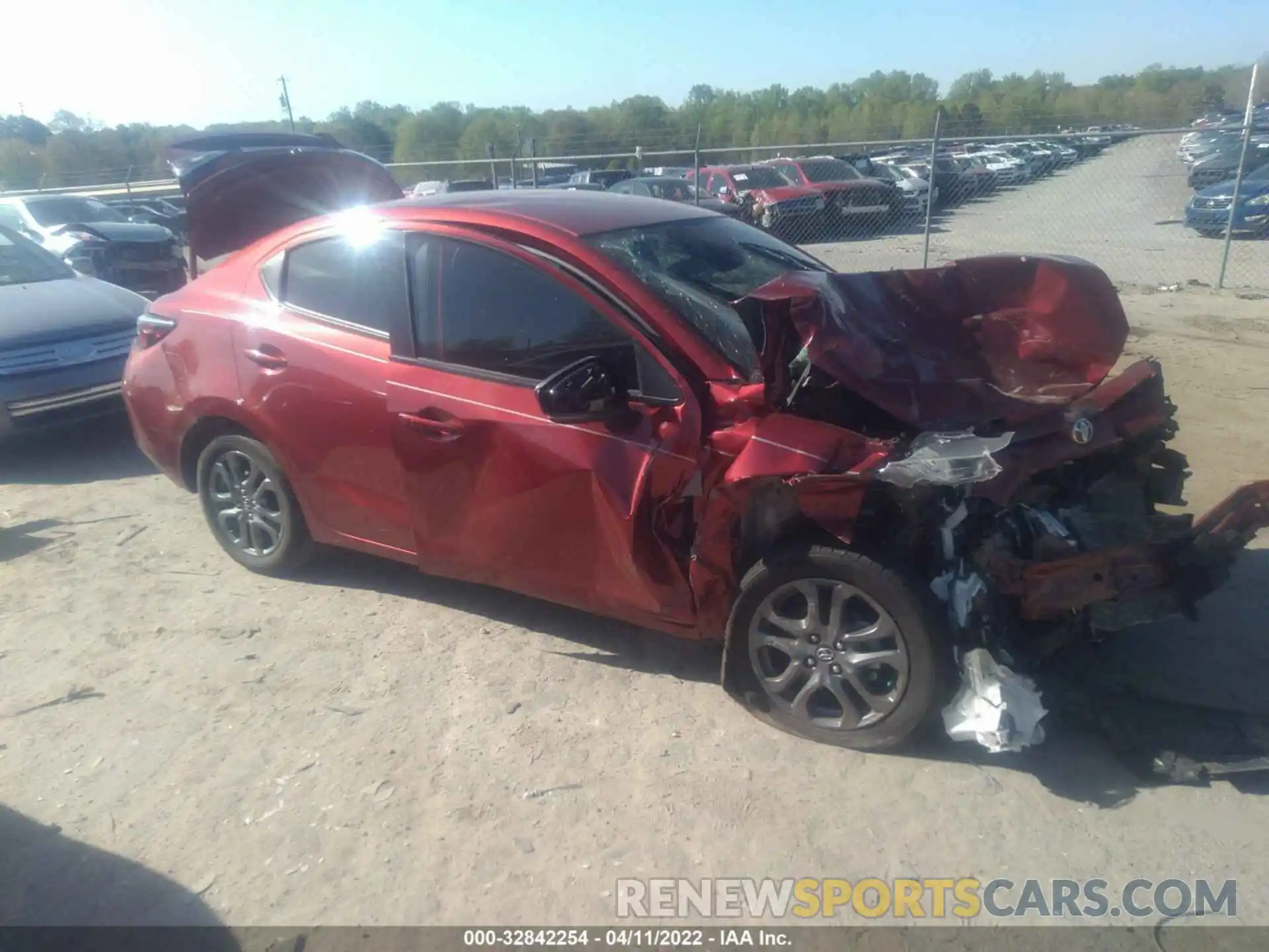 1 Photograph of a damaged car 3MYDLBYV9KY515304 TOYOTA YARIS SEDAN 2019